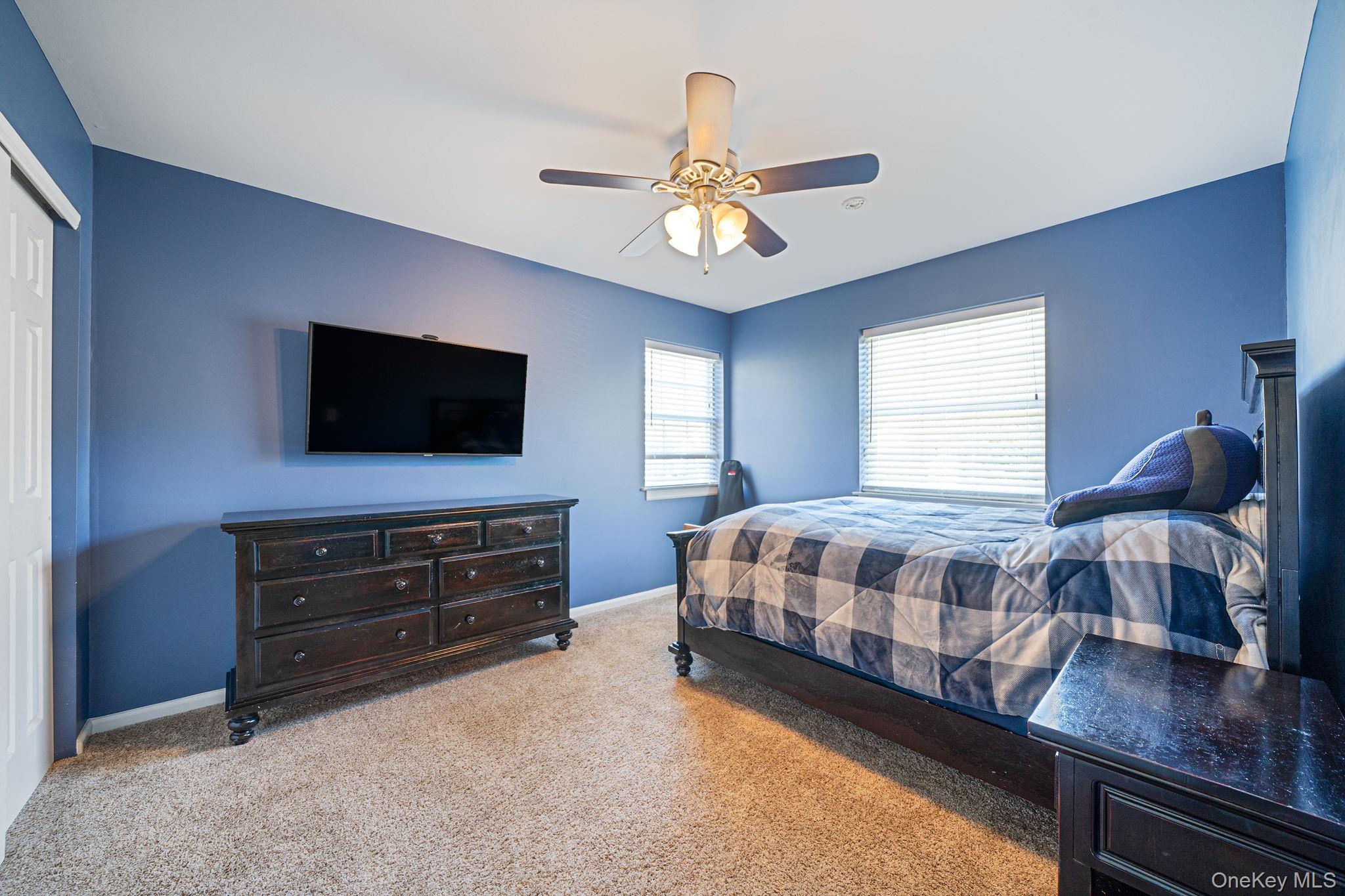 #19 photo, 22 Northumberland Drive, সাফোক কাউন্টি Shoreham , NY 11786