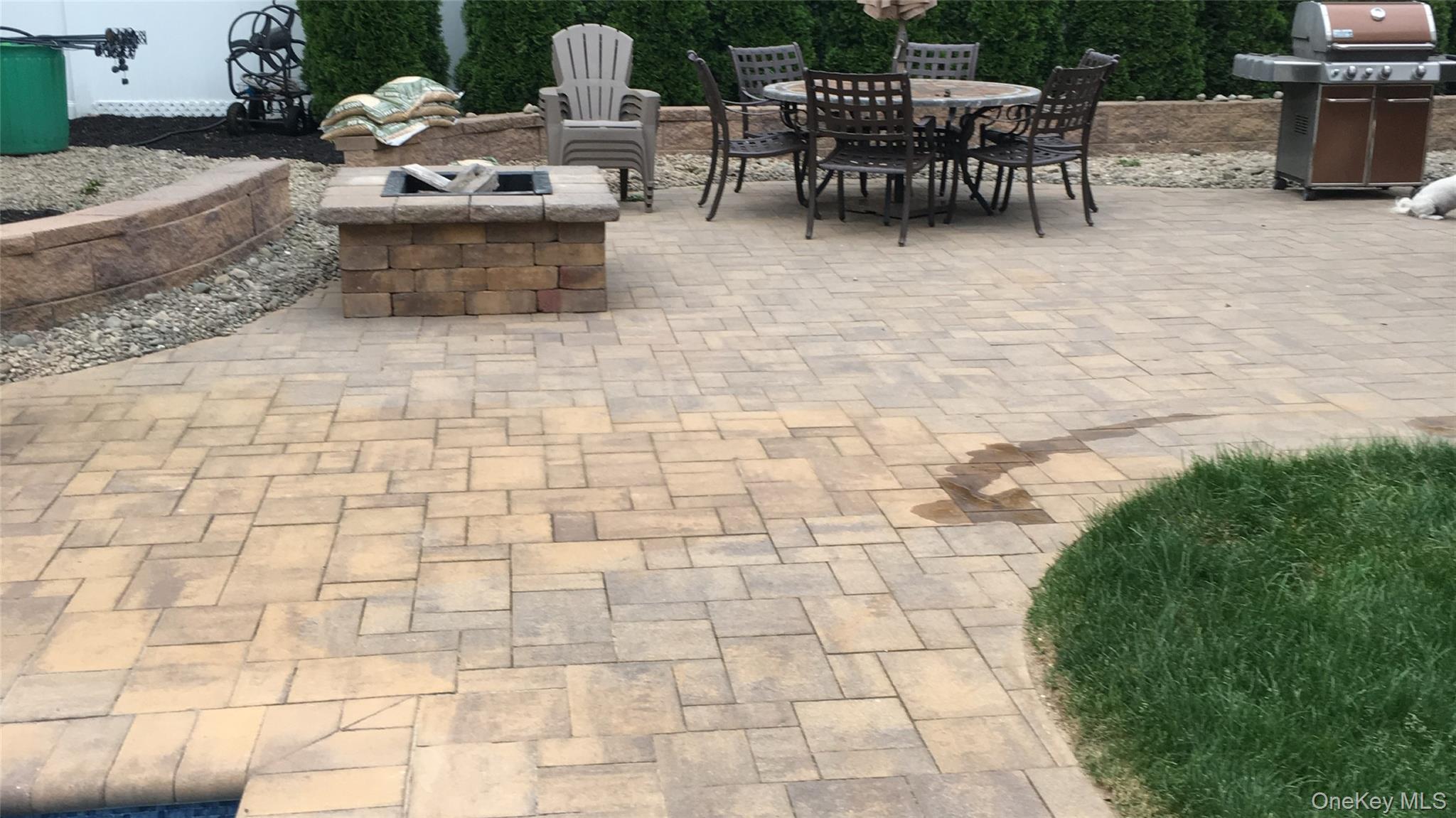 #3 photo, 22 Northumberland Drive, Shoreham , NY 11786