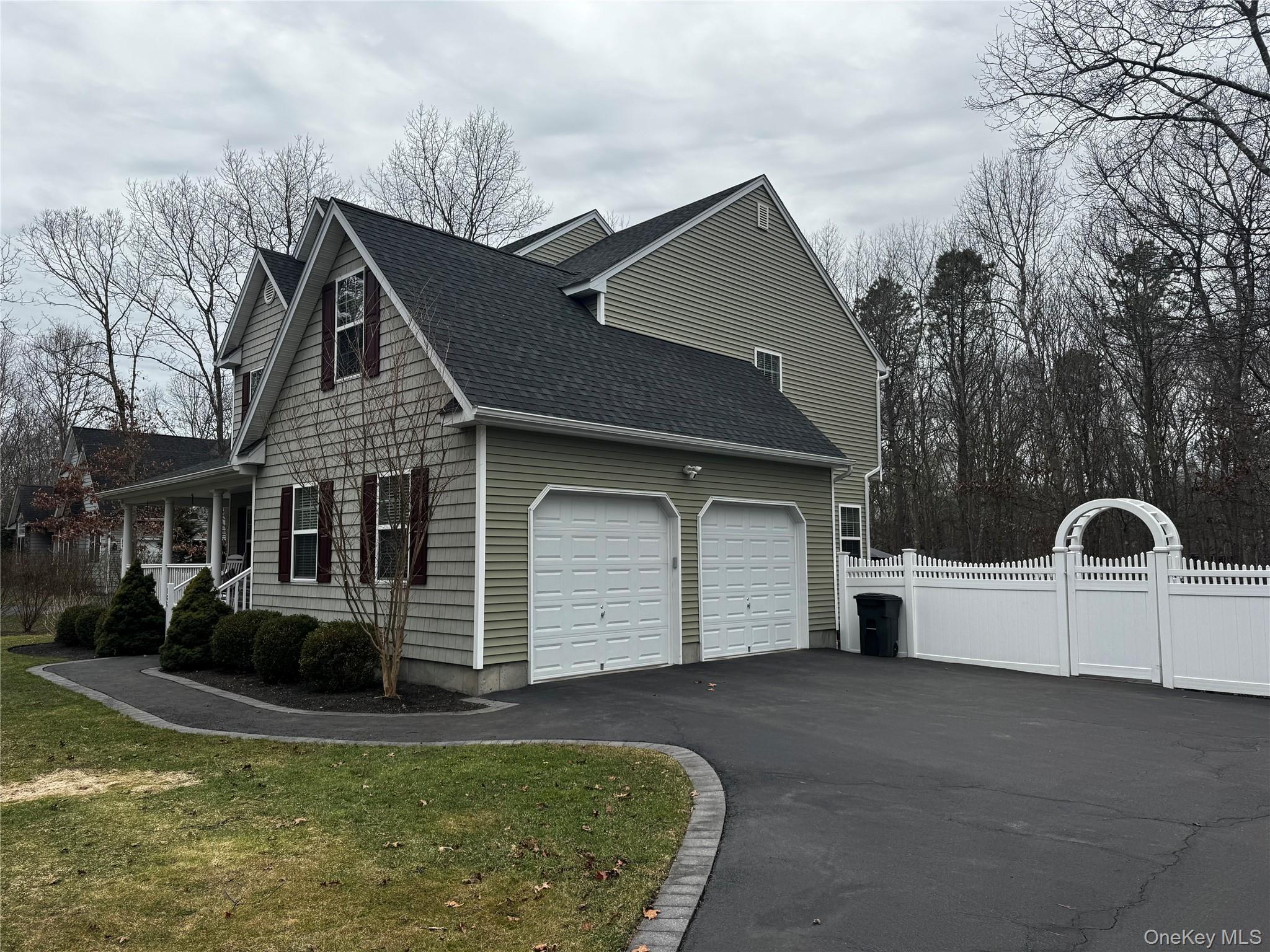 #2 photo, 186 Bernstein Boulevard, Center Moriches , NY 11934