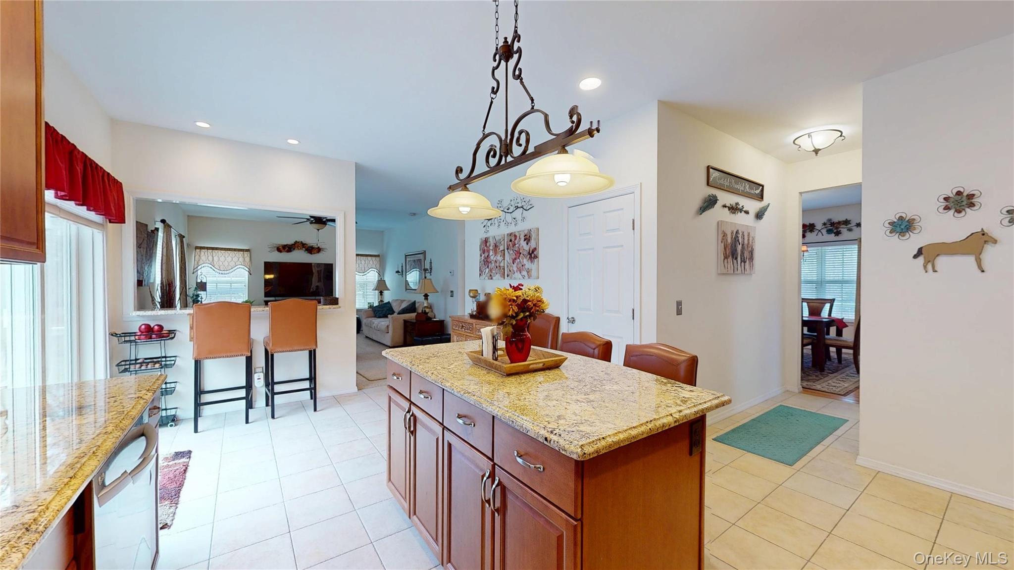 #7 photo, 186 Bernstein Boulevard, সাফোক কাউন্টি Center Moriches , NY 11934