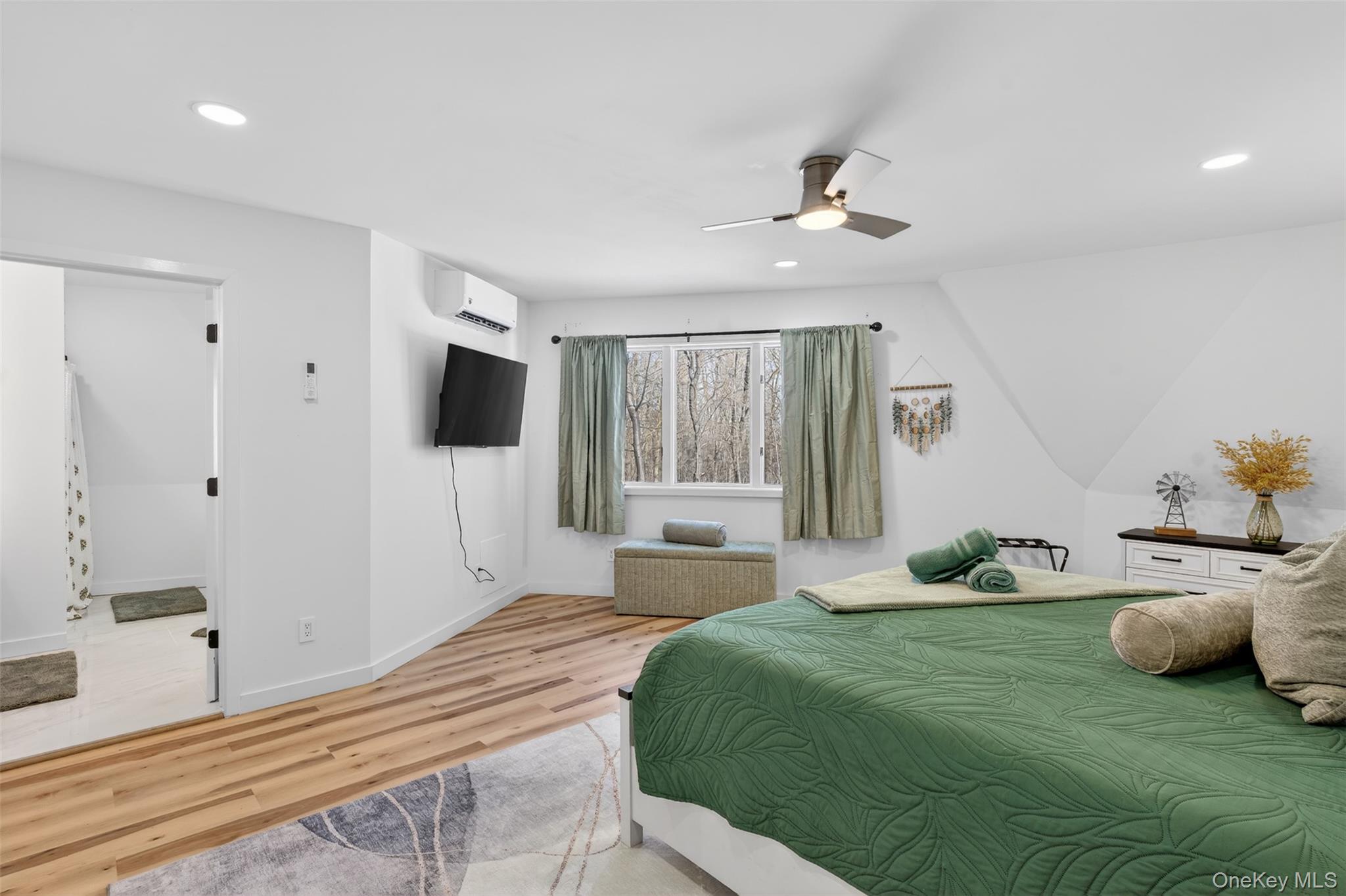 #8 photo, 106 Post Road, Slate Hill , NY 10973