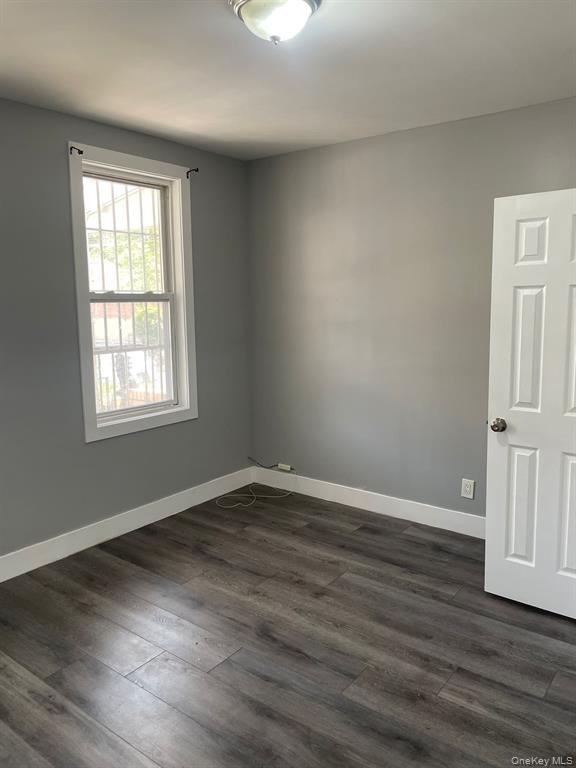 #12 photo, 1038 E 224th Street, Бронкс ‖ Bronx , NY 10466