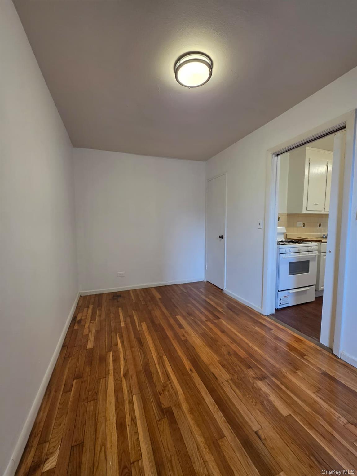 #7 photo, 3119 Bailey Avenue, הברונקס Bronx , NY 10463