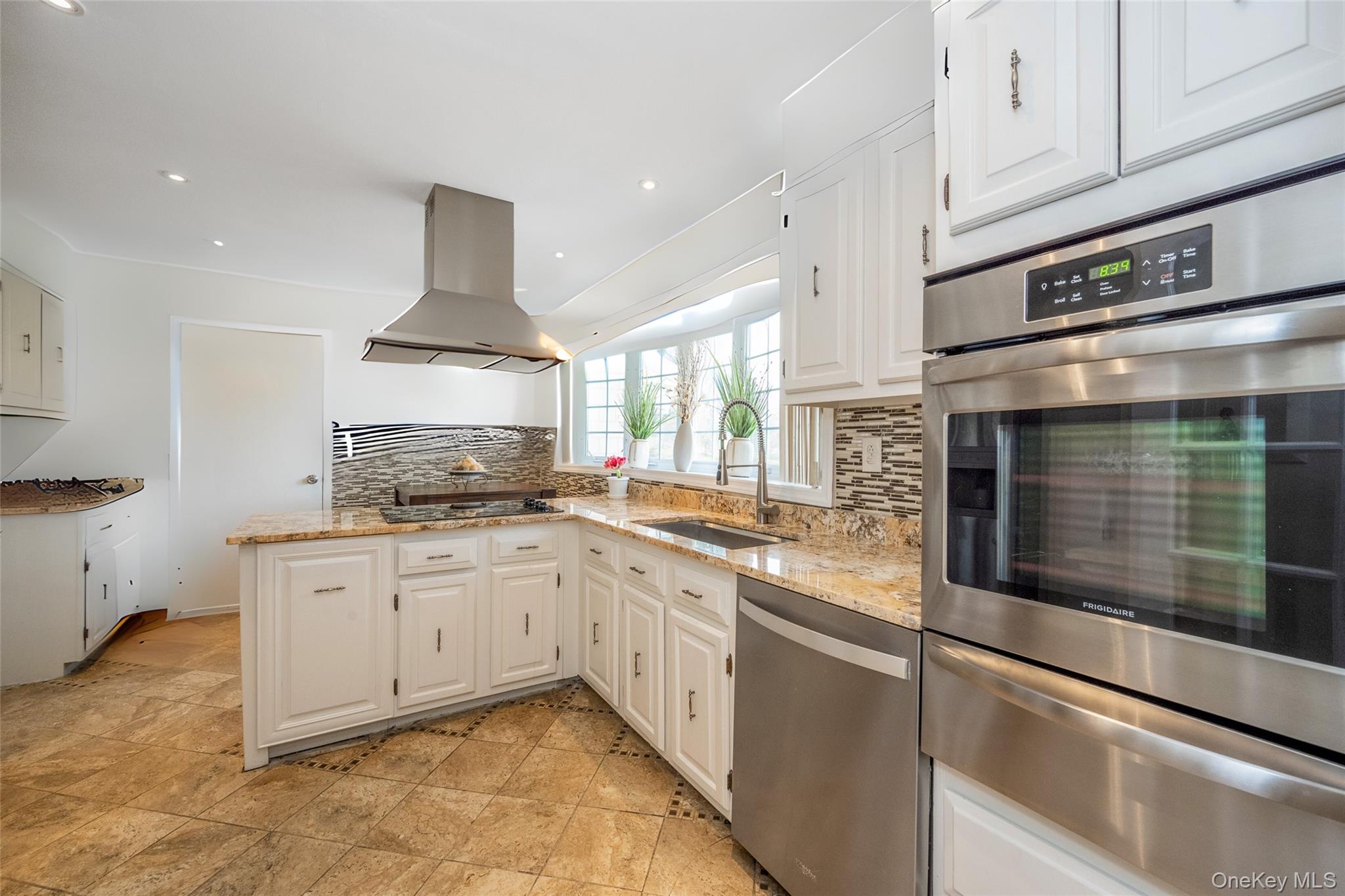 #12 photo, 11 Meadowlark Road, Rye Brook , NY 10573