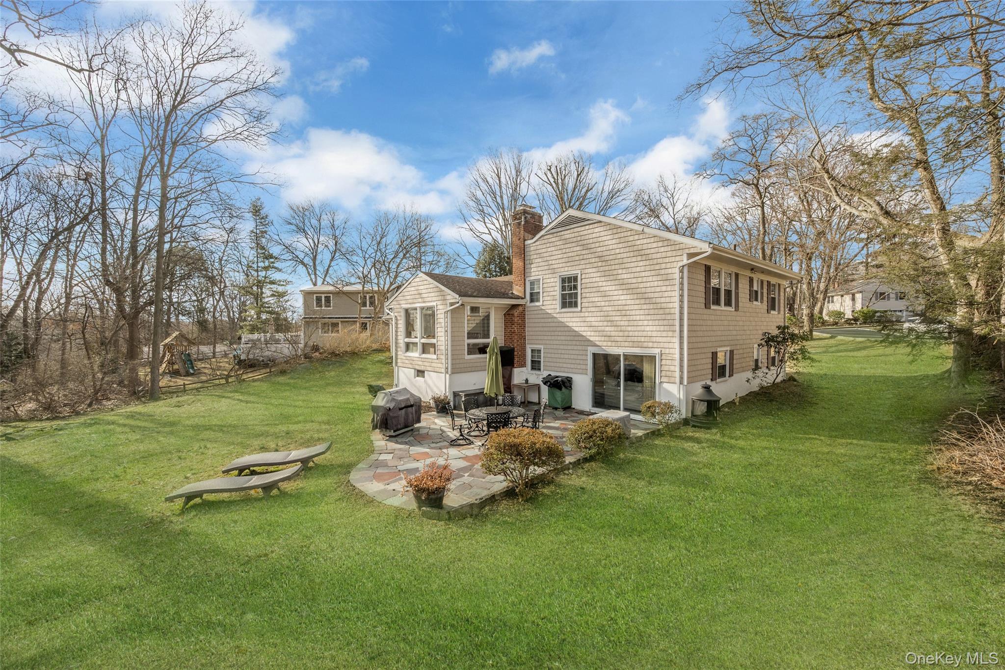 #4 photo, 11 Meadowlark Road, Rye Brook , NY 10573