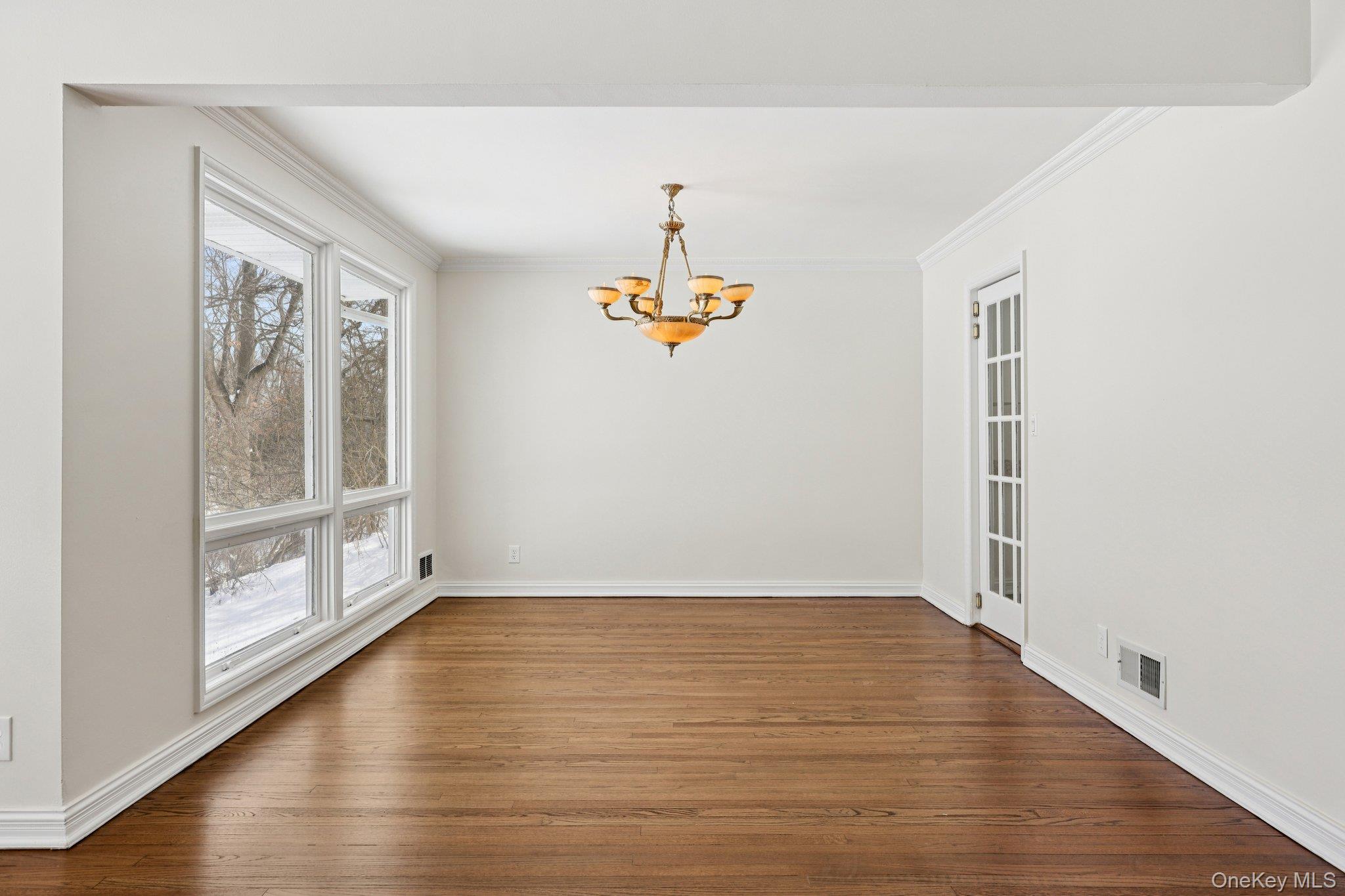 #8 photo, 11 Meadowlark Road, Rye Brook , NY 10573