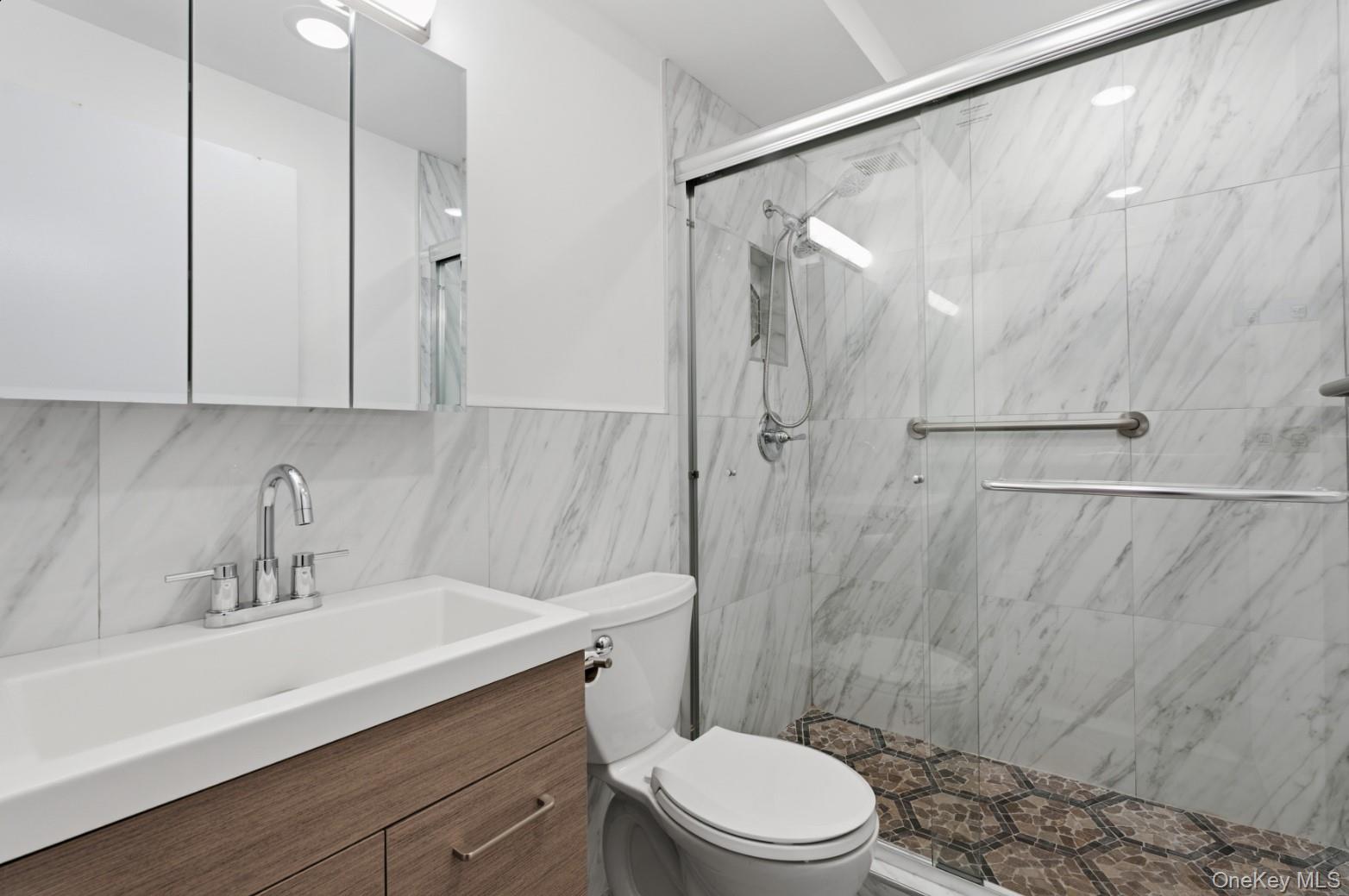 #11 photo, 24 Palmetto Street, Brooklyn , NY 11221