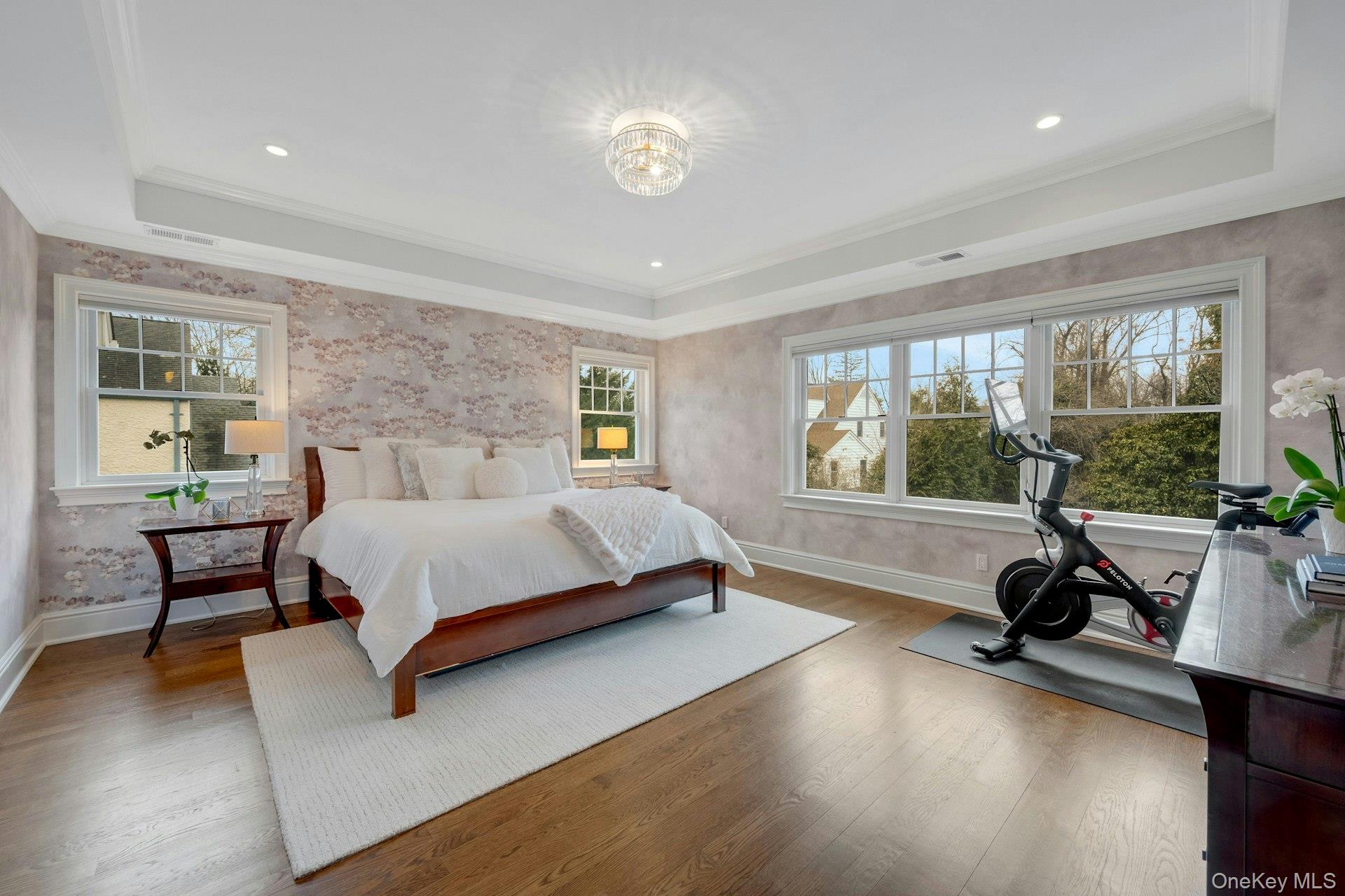 #19 photo, 47 Graham Road, Scarsdale , NY 10583