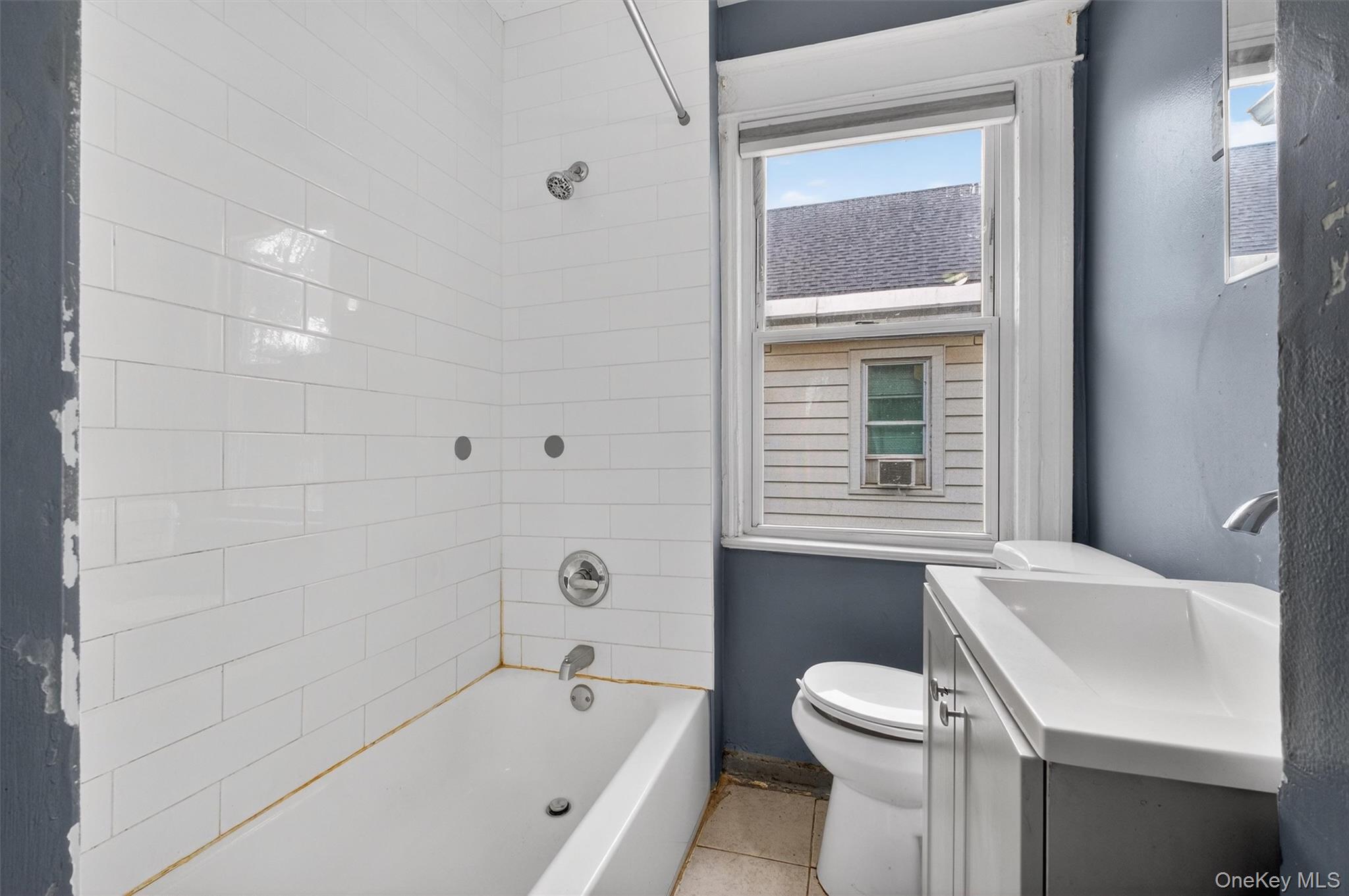 #18 photo, 11 Manitou Avenue, Poughkeepsie , NY 12603