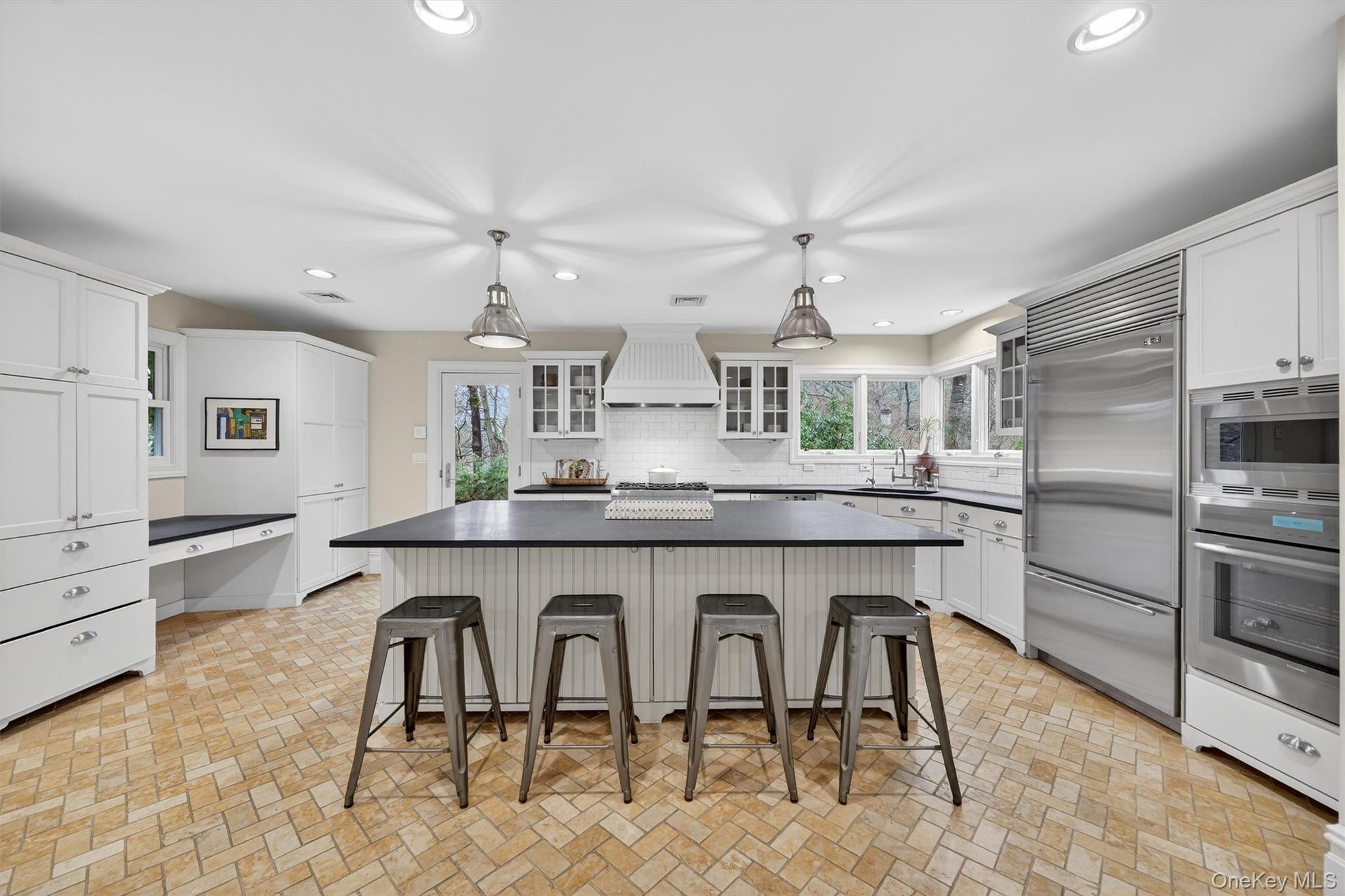 #11 photo, 6 W Sunnyside Lane, Irvington , NY 10533