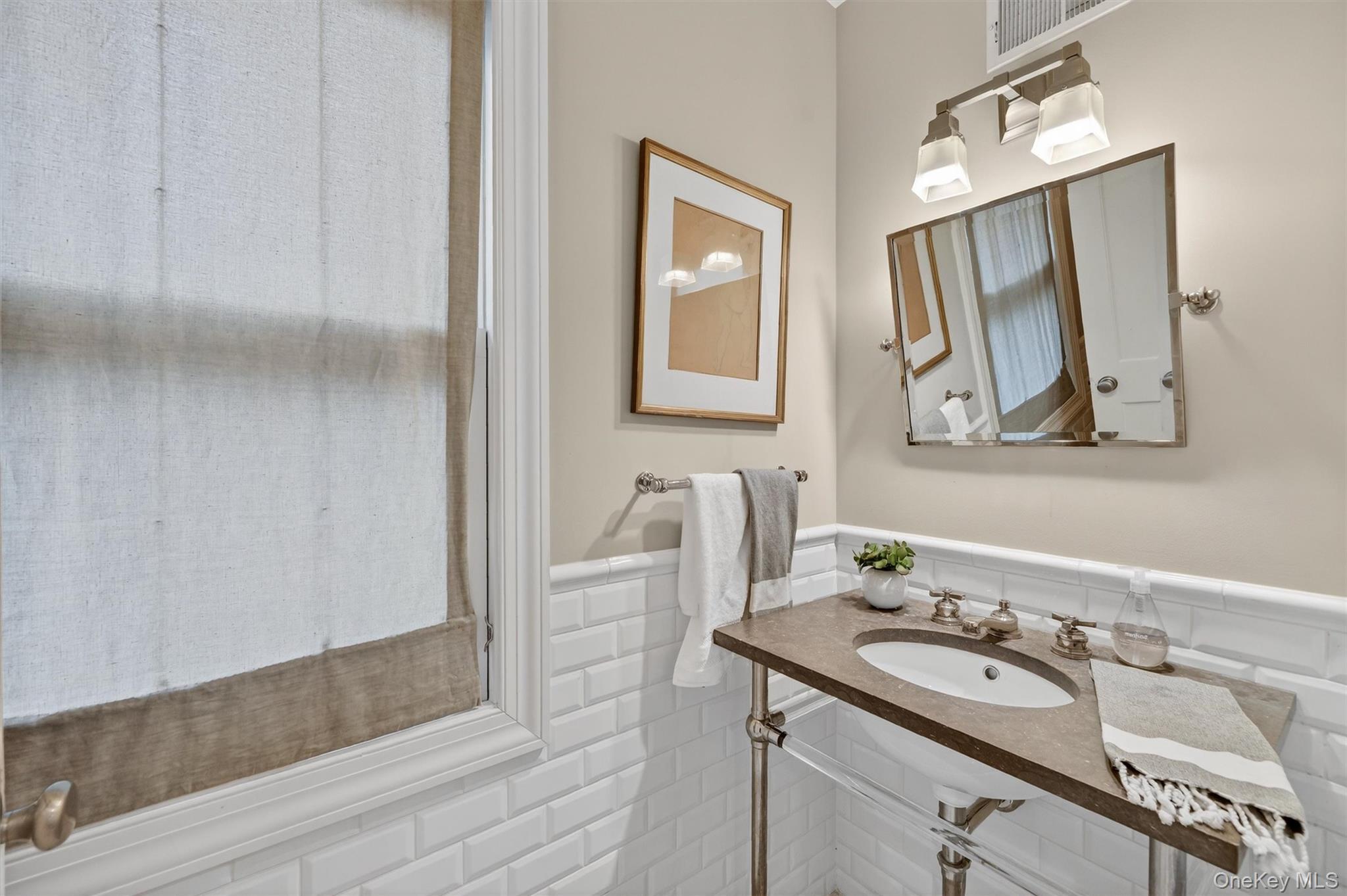 #17 photo, 6 W Sunnyside Lane, Irvington , NY 10533