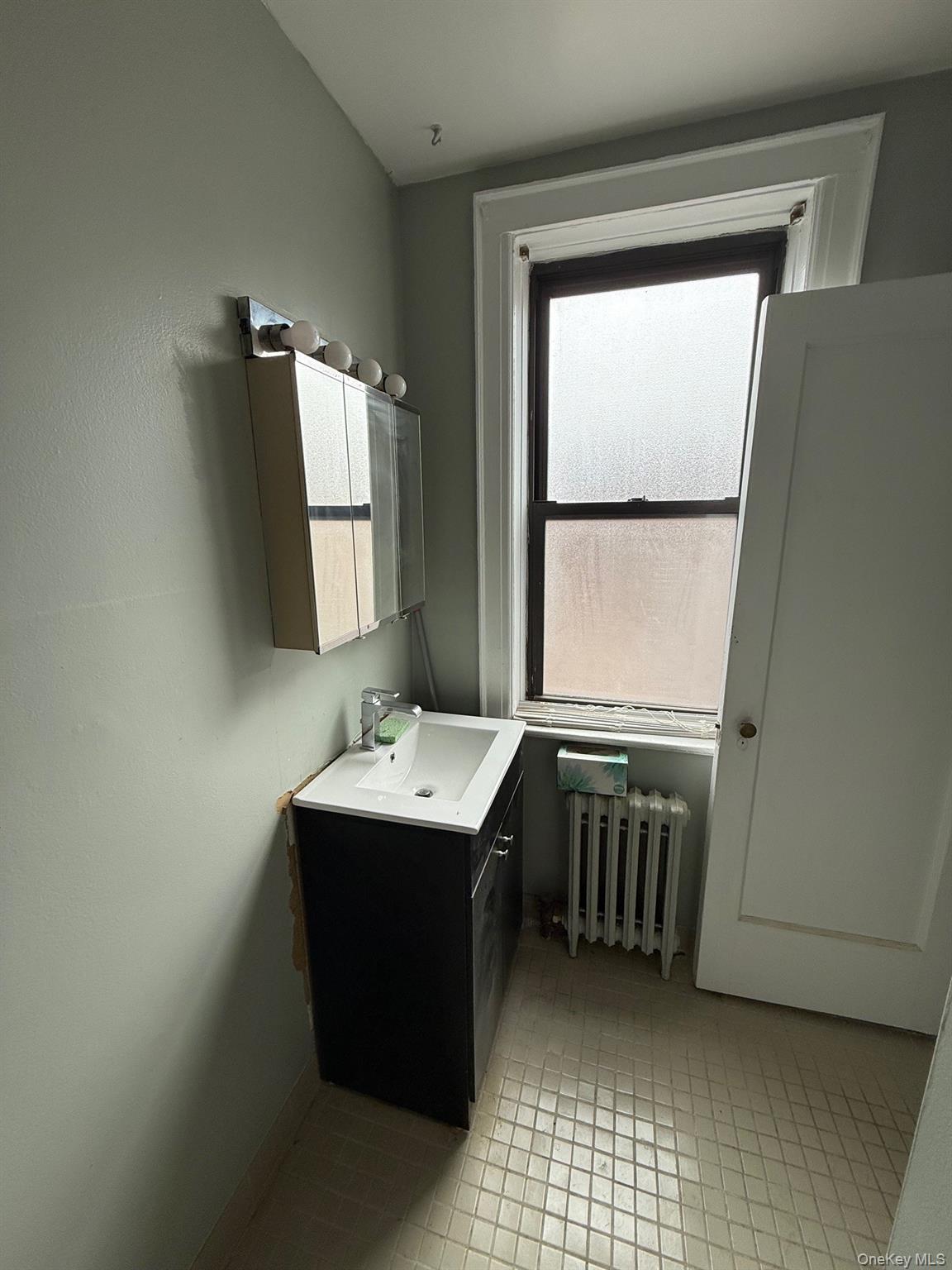 #13 photo, 222 7th Street, Garden City , NY 11530