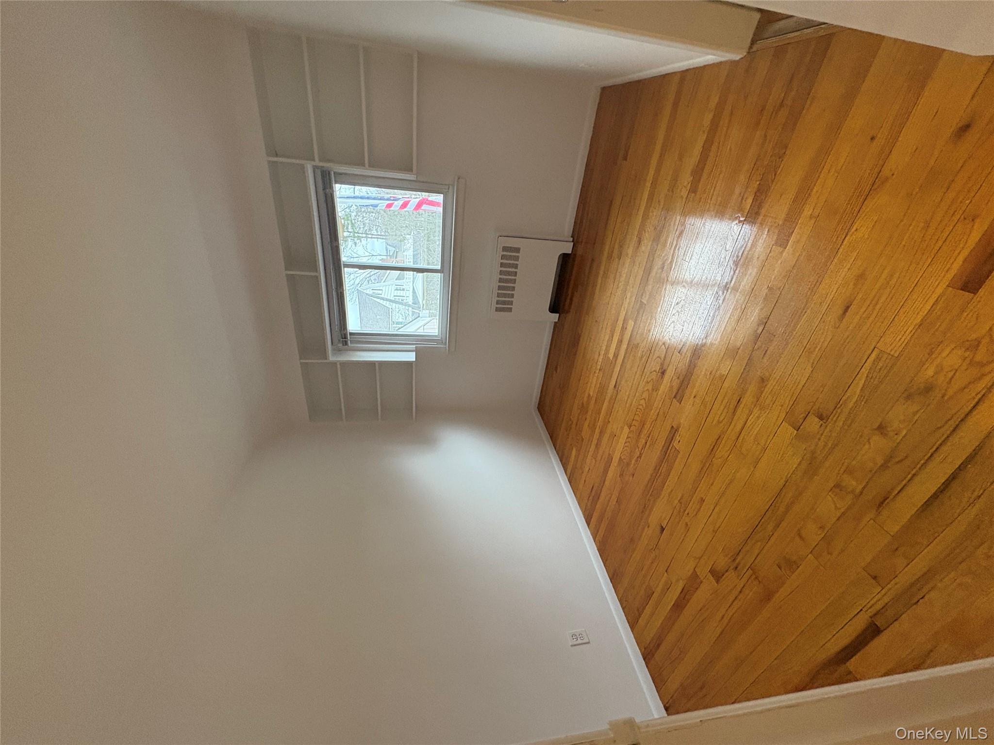 #13 photo, 30 Tremont Street, ناسو Garden City , NY 11530