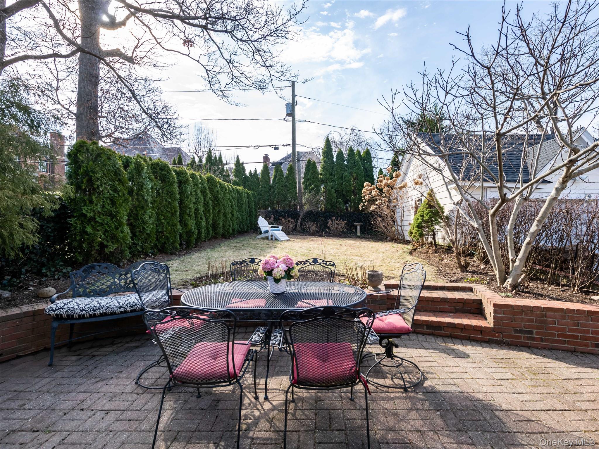 #3 photo, 138 Hillcrest Avenue, ناسو Manhasset , NY 11030