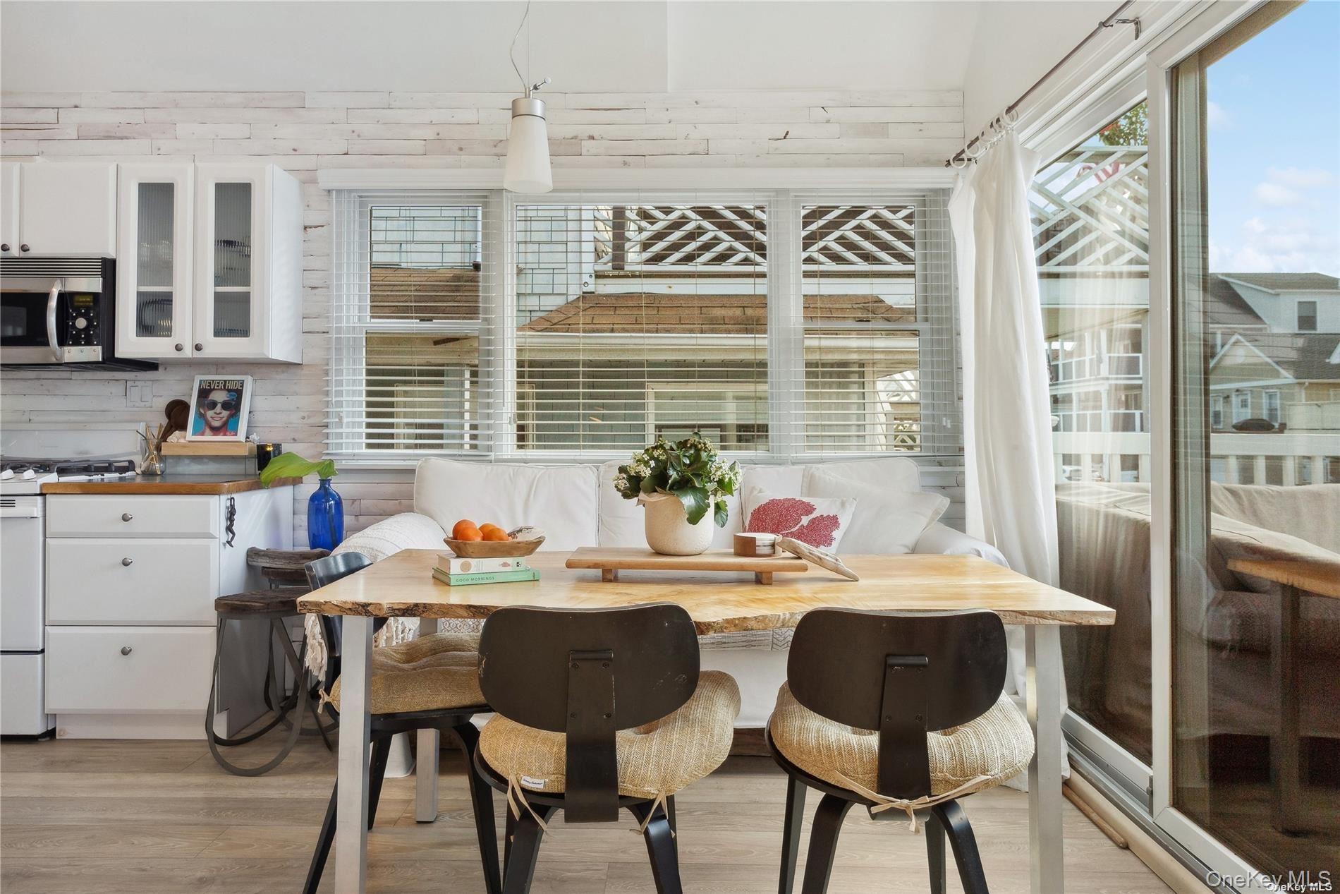 #8 photo, 26 Illinois Avenue, מחוז נסאו Long Beach , NY 11561