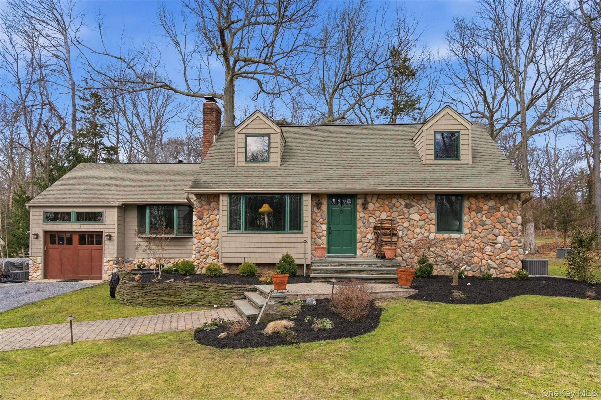 #2 photo, 5 Cherrylawn Lane, מחוז סאפוק Northport , NY 11768