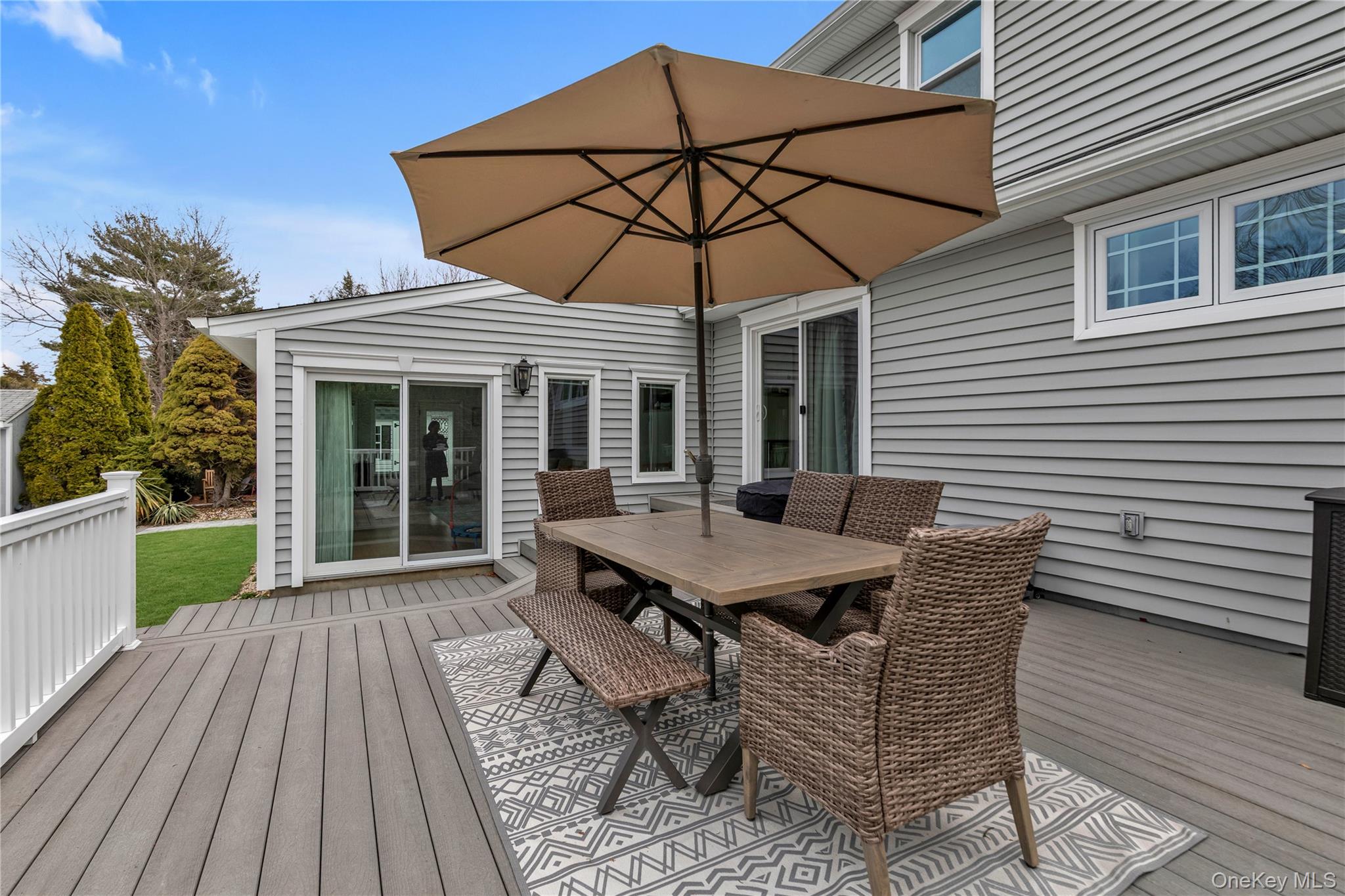 #19 photo, 19 Alyssum Avenue, Huntington , NY 11743