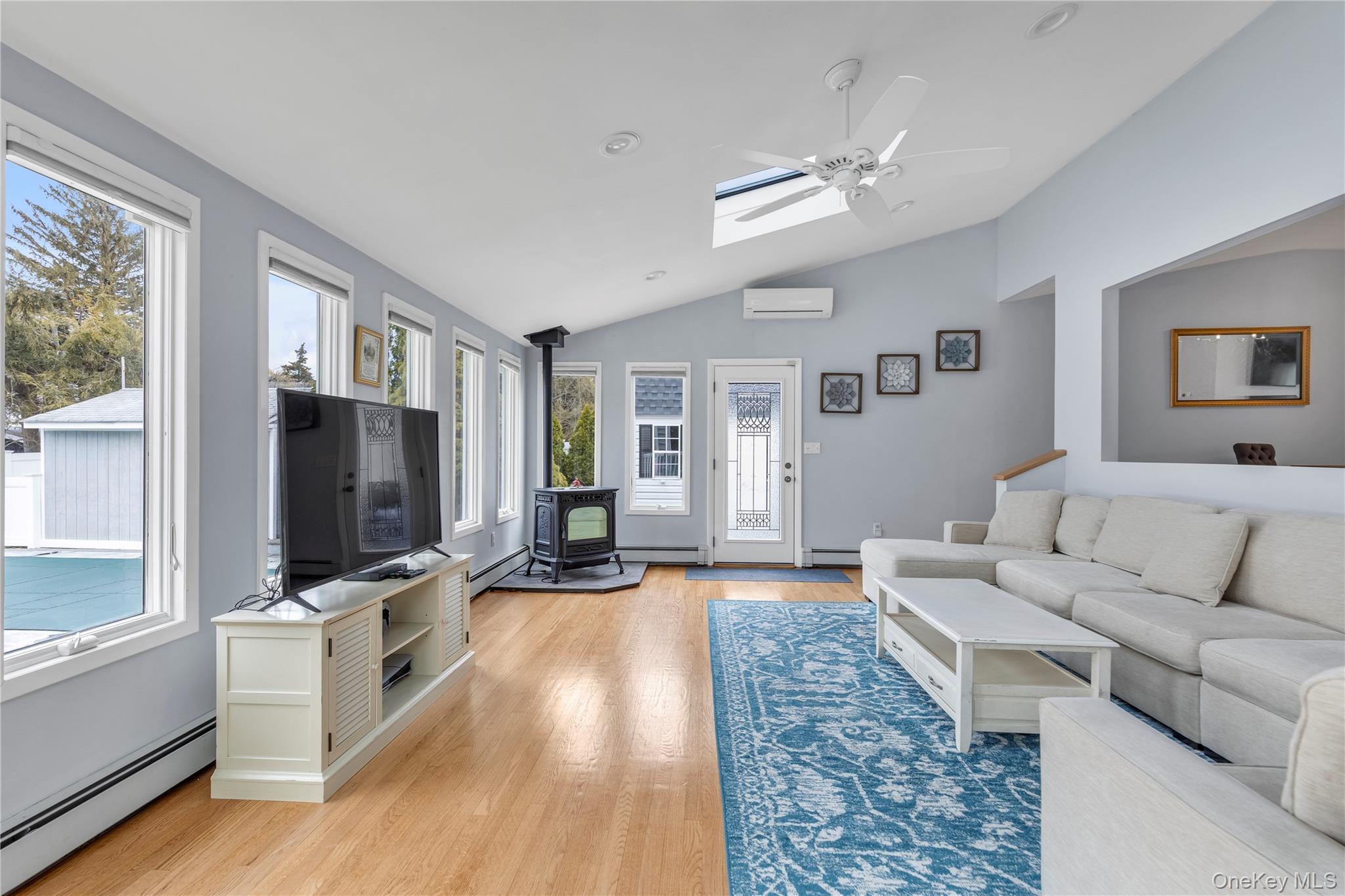 #8 photo, 19 Alyssum Avenue, Huntington , NY 11743