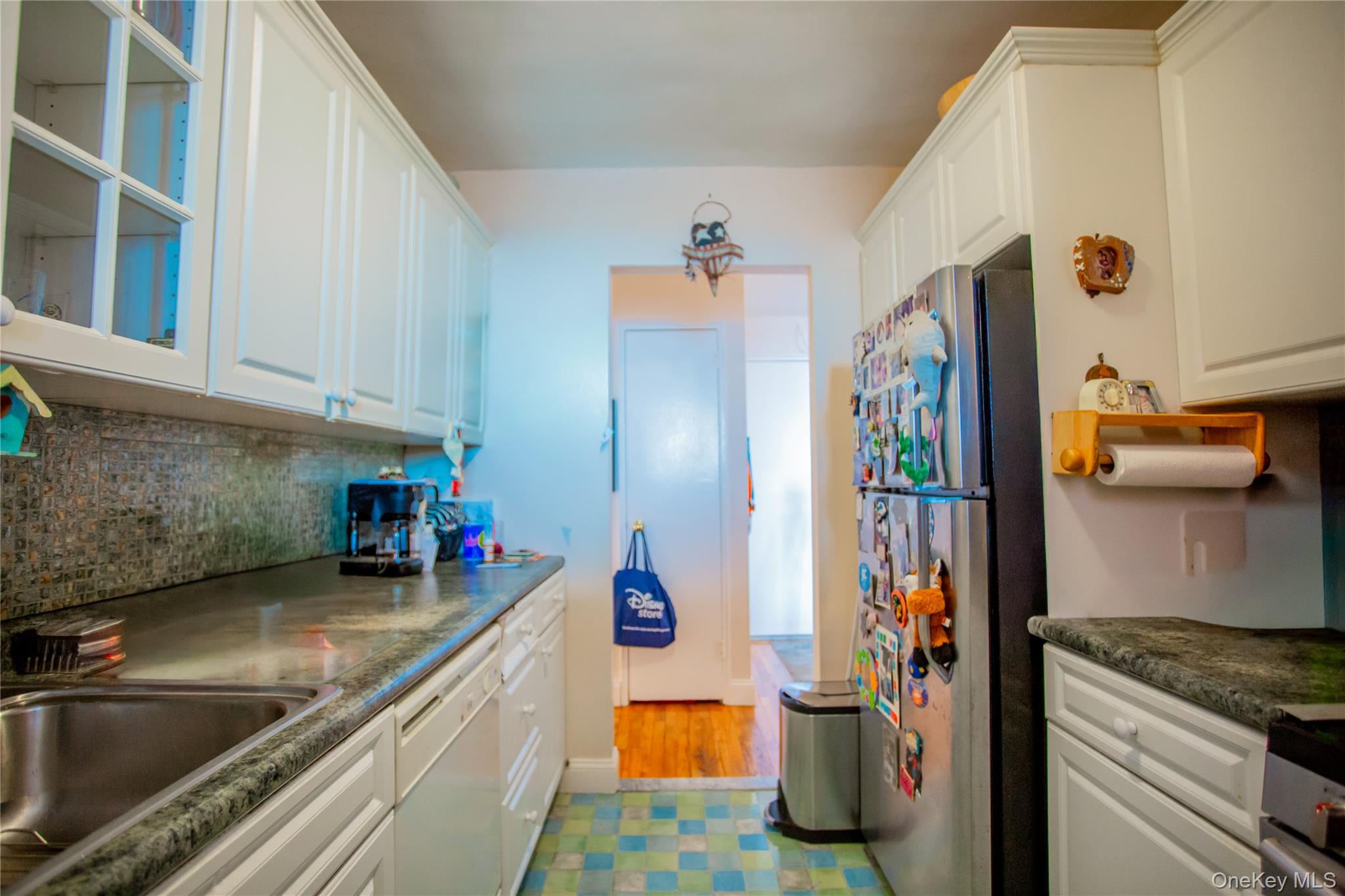 #12 photo, 333 E Broadway, מחוז נסאו Long Beach , NY 11561