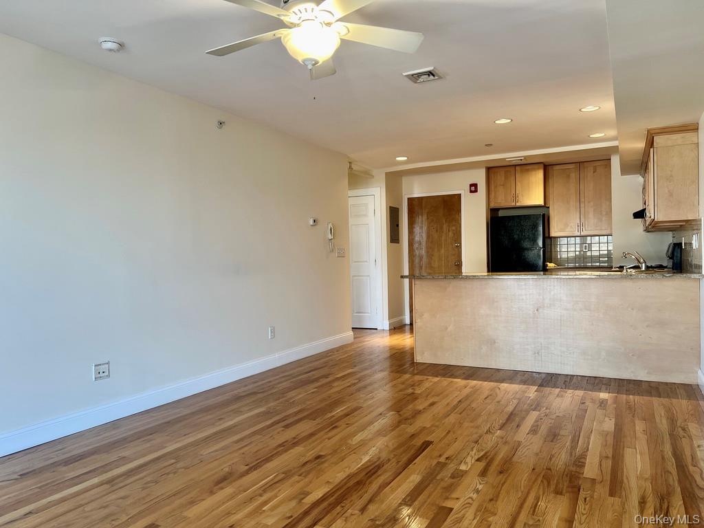 #7 photo, 2 E Main Street, ناسو Oyster Bay , NY 11771