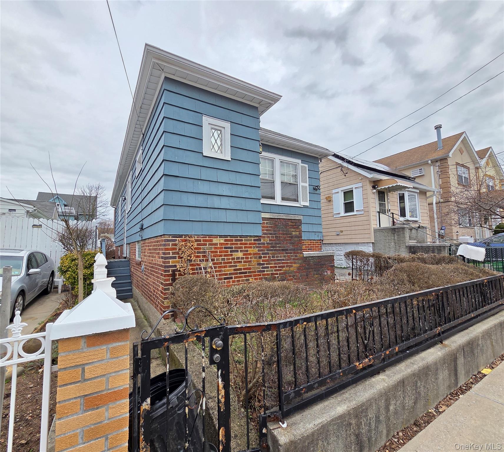 #11 photo, 242 Graff Avenue, 브롱크스 Bronx , NY 10465