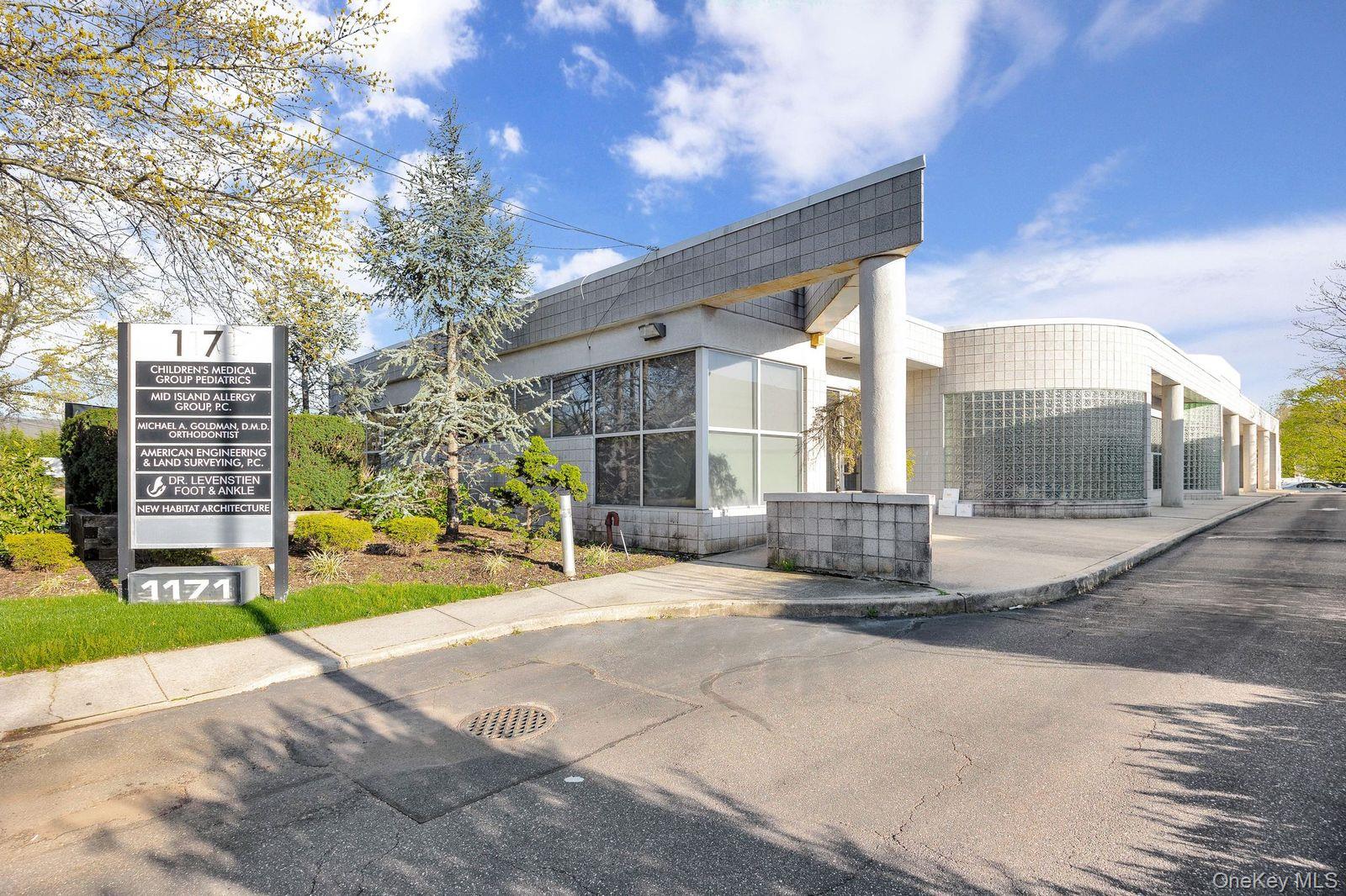 #1 photo, 1171 Old Country Road, Plainview , NY 11801