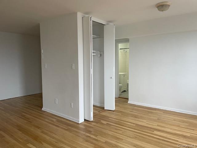 #8 photo, 833 Central Avenue, קווינס Far Rockaway , NY 11691