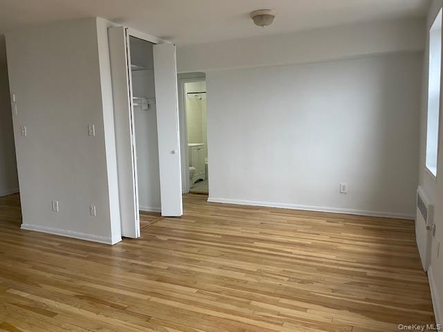 #9 photo, 833 Central Avenue, קווינס Far Rockaway , NY 11691