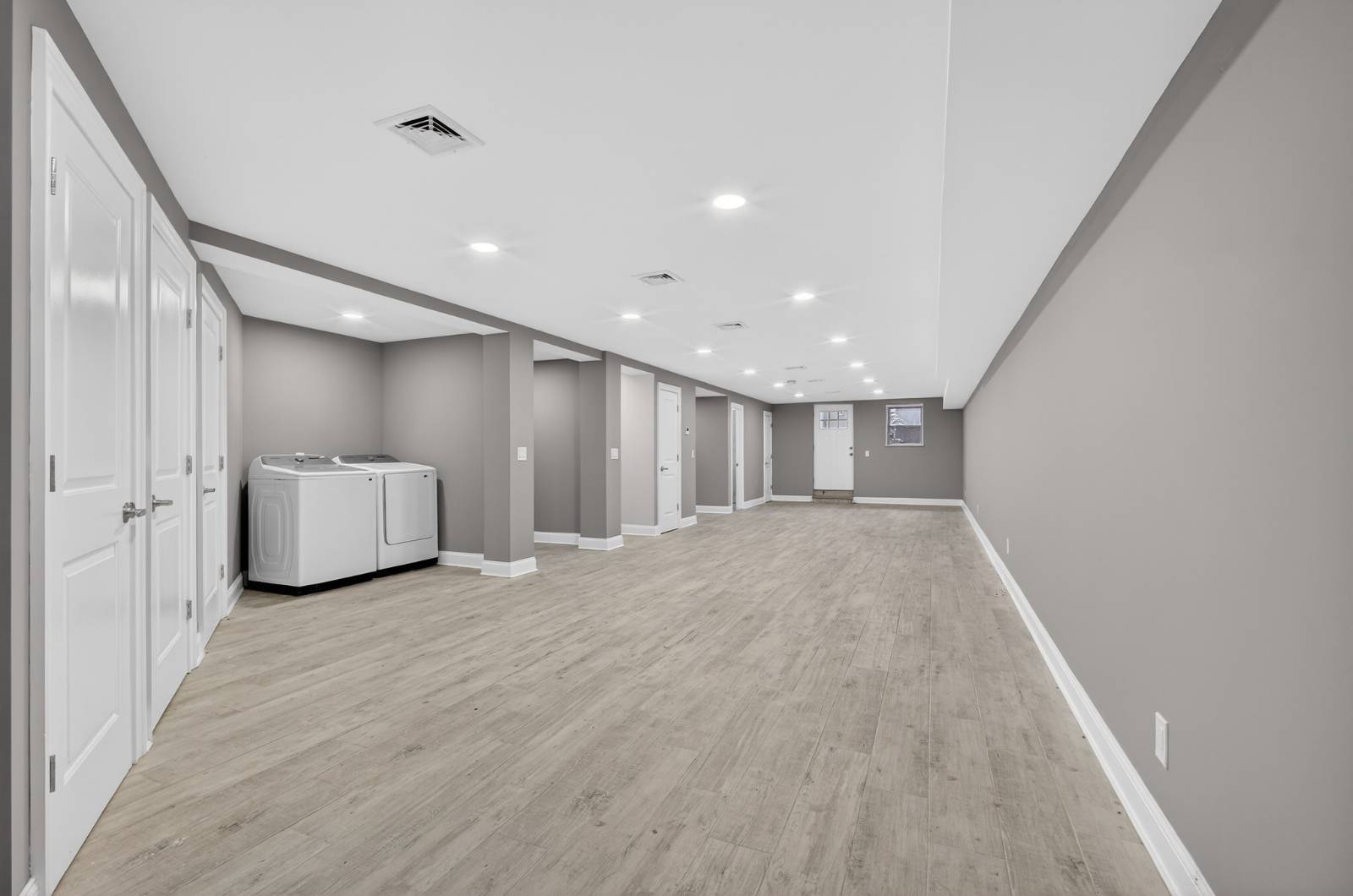 #16 photo, 68-02  Jay Avenue, Куинс ‖ Maspeth , NY 11378