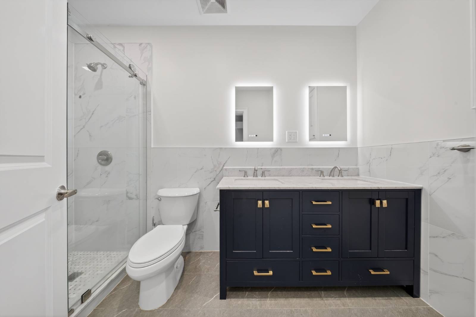 #18 photo, 68-02  Jay Avenue, Куинс ‖ Maspeth , NY 11378