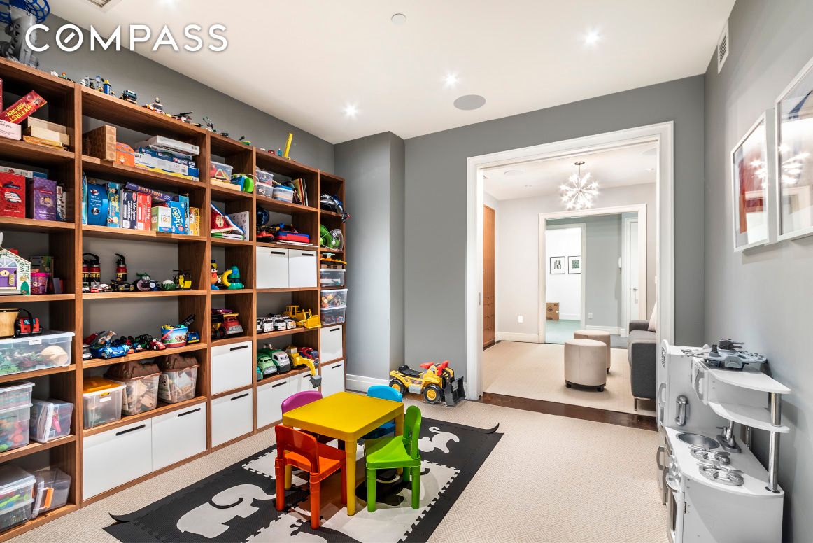 #12 photo, 225 5th Avenue, NoMad , NY 10010