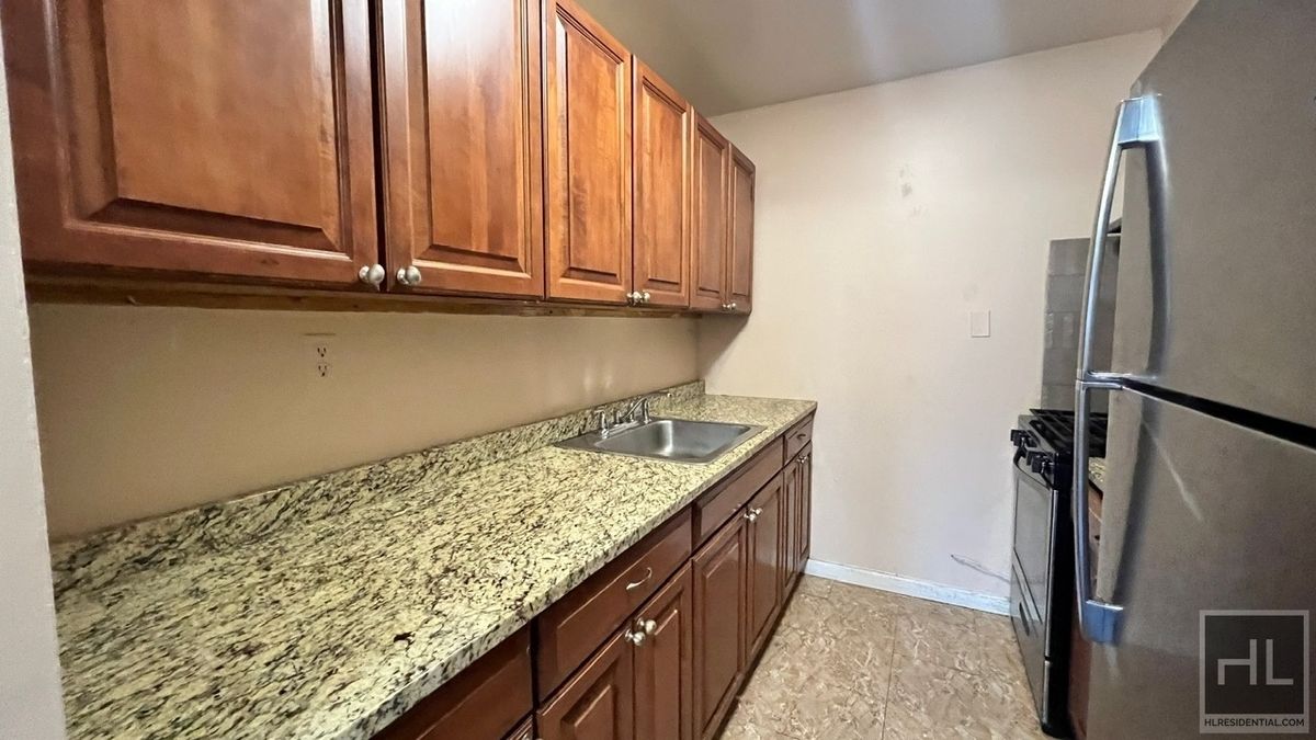 #2 photo, 405 Halsey Street, Bedford-Stuyvesant , NY 11233