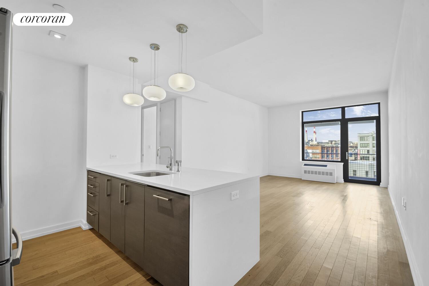 #4 photo, 21-45 44TH Drive, लॉन्ग आइलैंड सिटी Long Island City , NY 11101