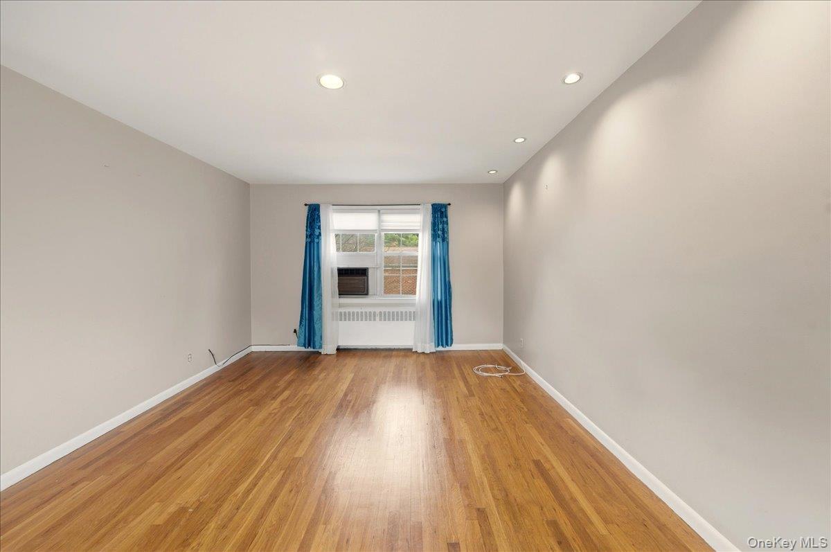 #7 photo, 186 Pine Wood, 紐約州 Hartsdale , NY 10530