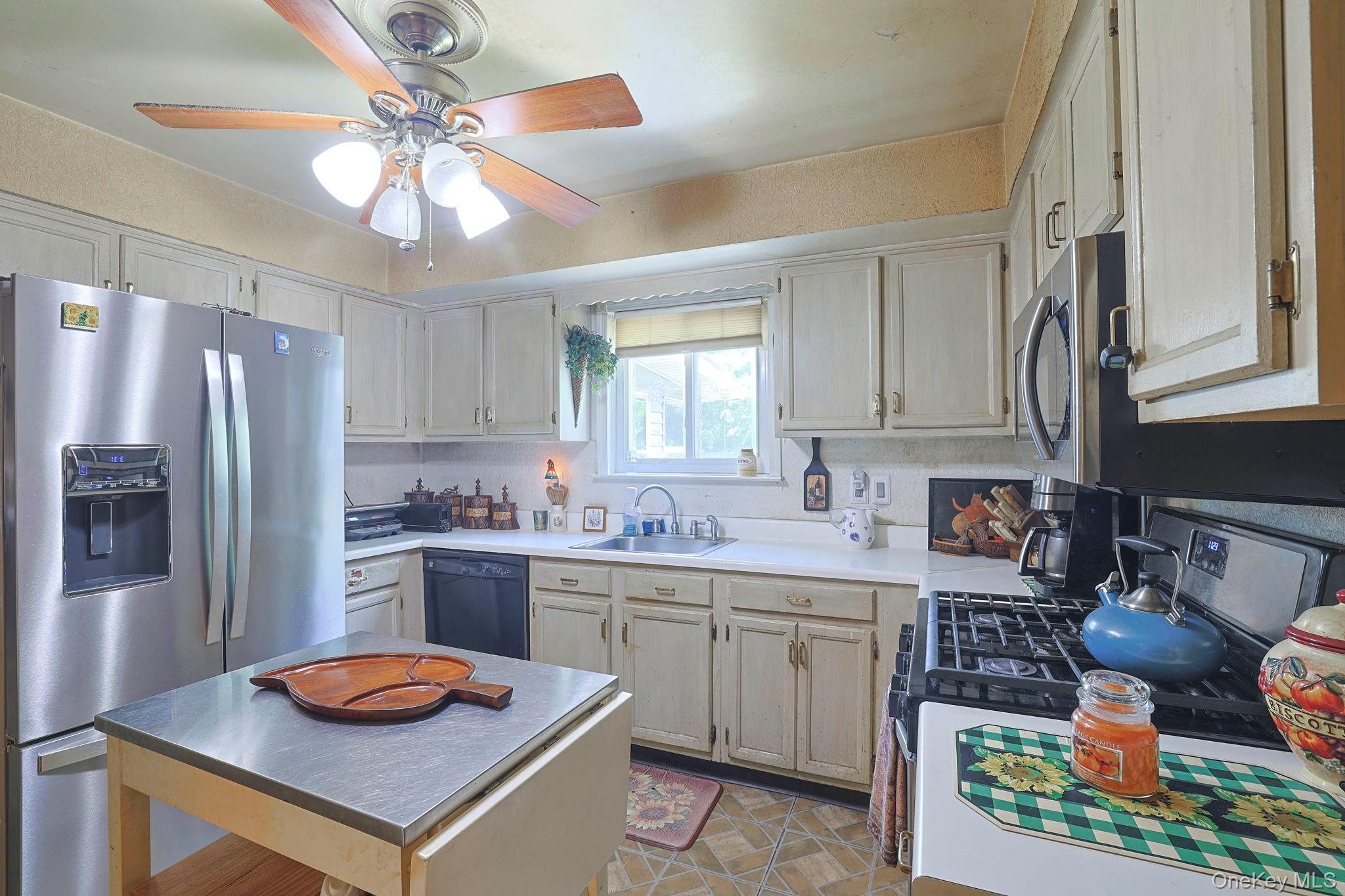 #2 photo, 2 Mohican Road, Newburgh , NY 12550