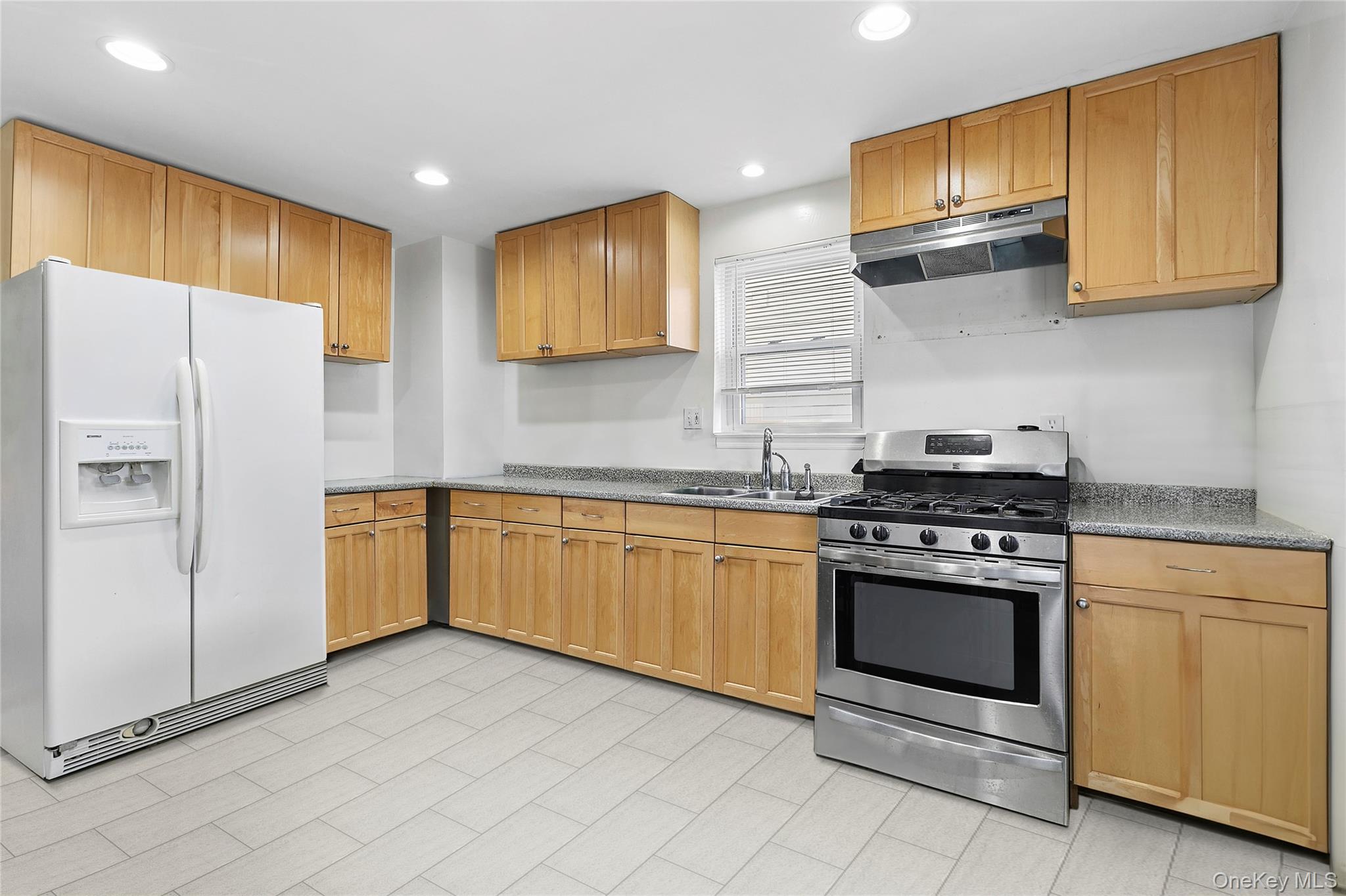 #6 photo, 103-12 113th Street, Richmond Hill S. , NY 11419