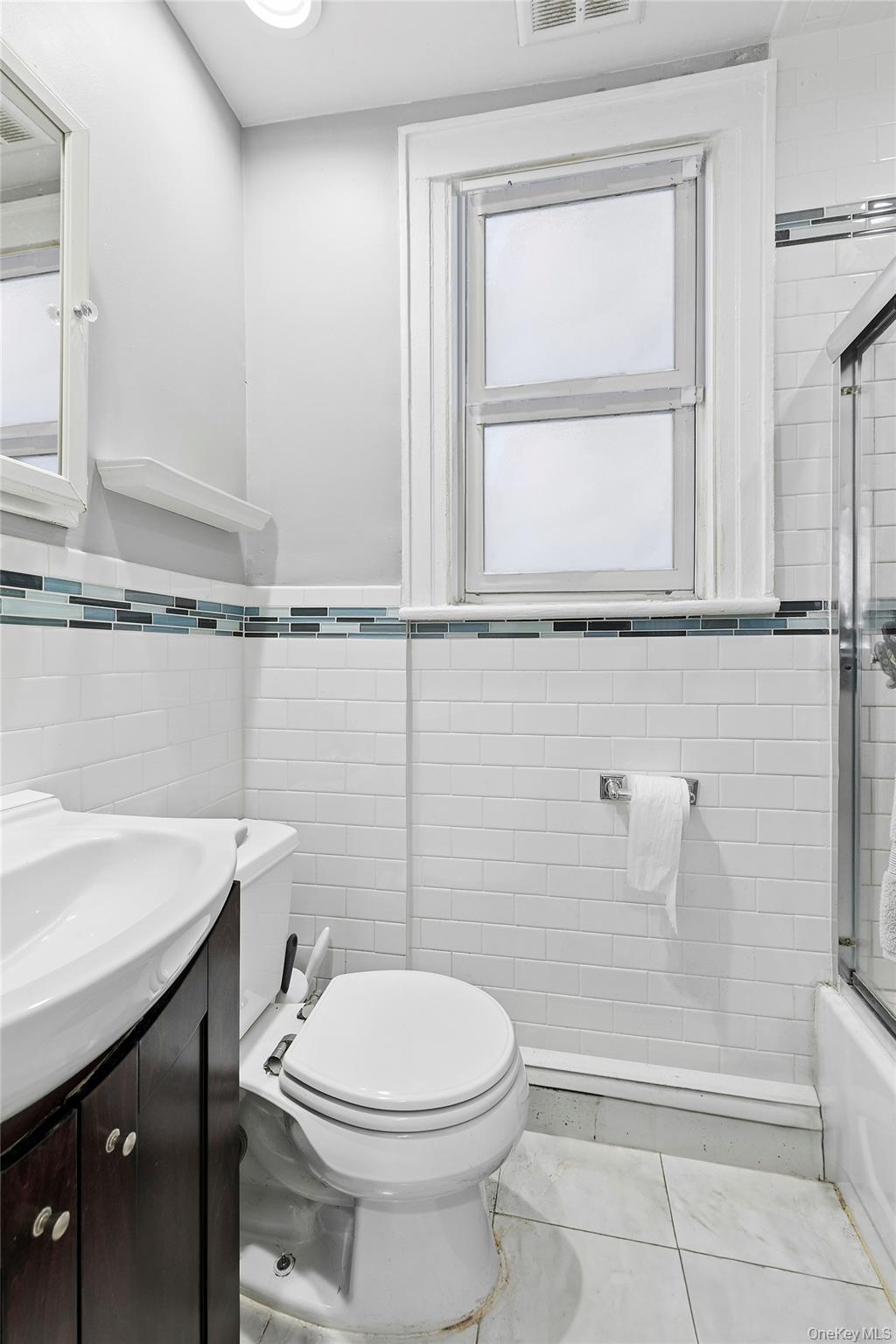 #8 photo, 103-12 113th Street, Richmond Hill S. , NY 11419