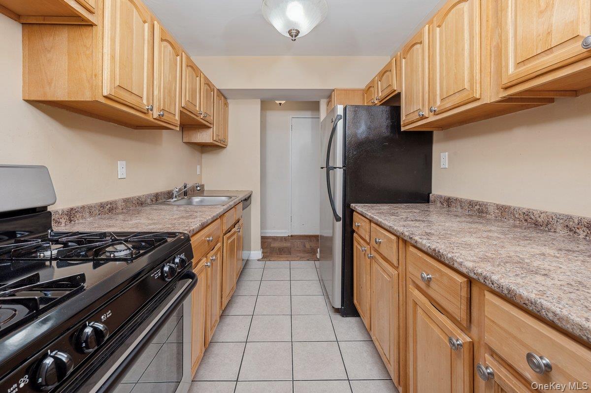 #11 photo, 1 Oakridge Place, Eastchester , NY 10709