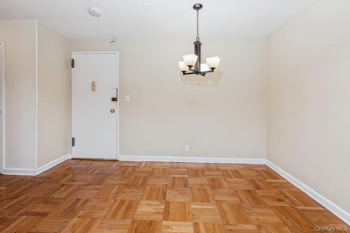 #6 photo, 1 Oakridge Place, Eastchester , NY 10709