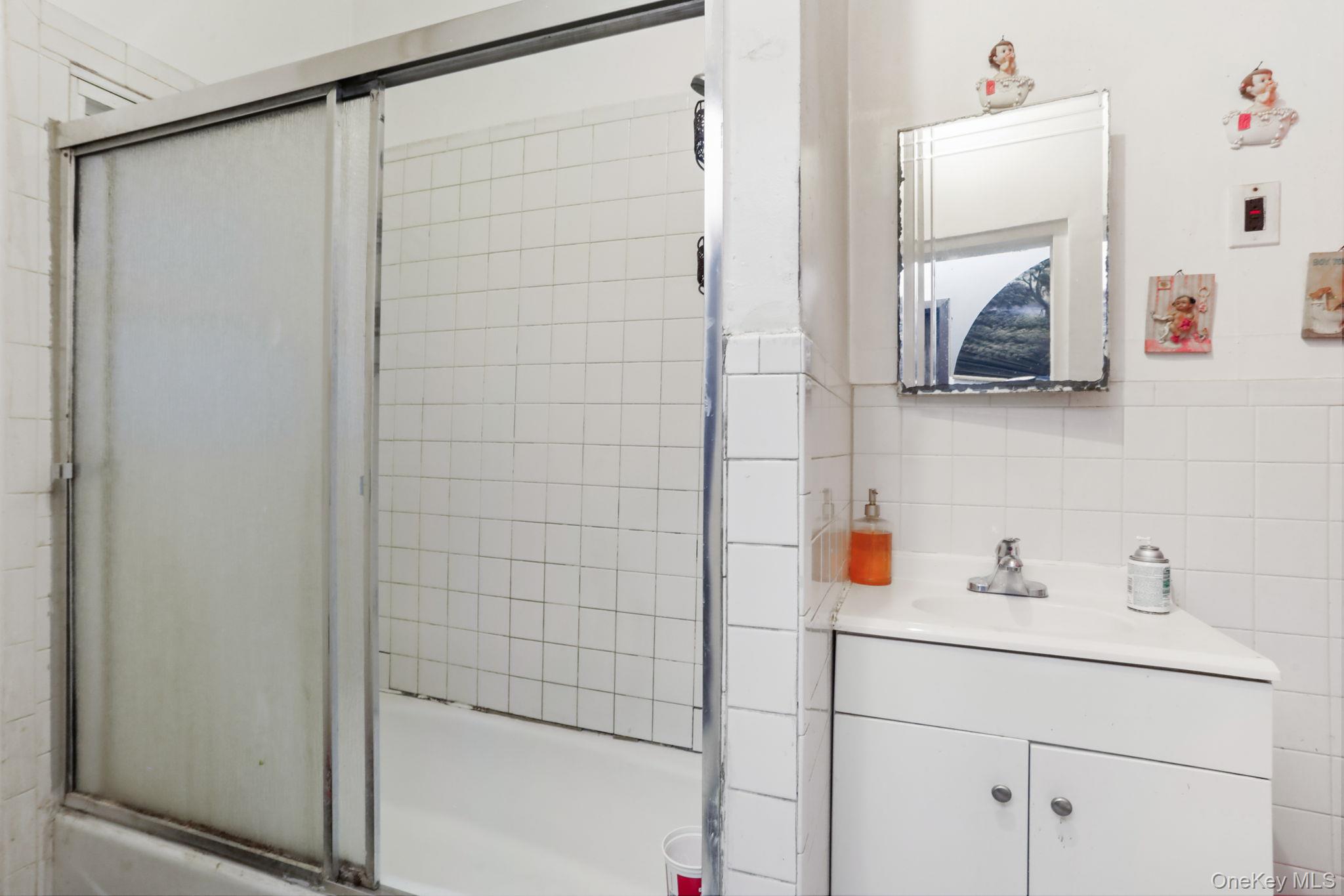 #10 photo, 661 Jefferson Place, برونكس Bronx , NY 10456