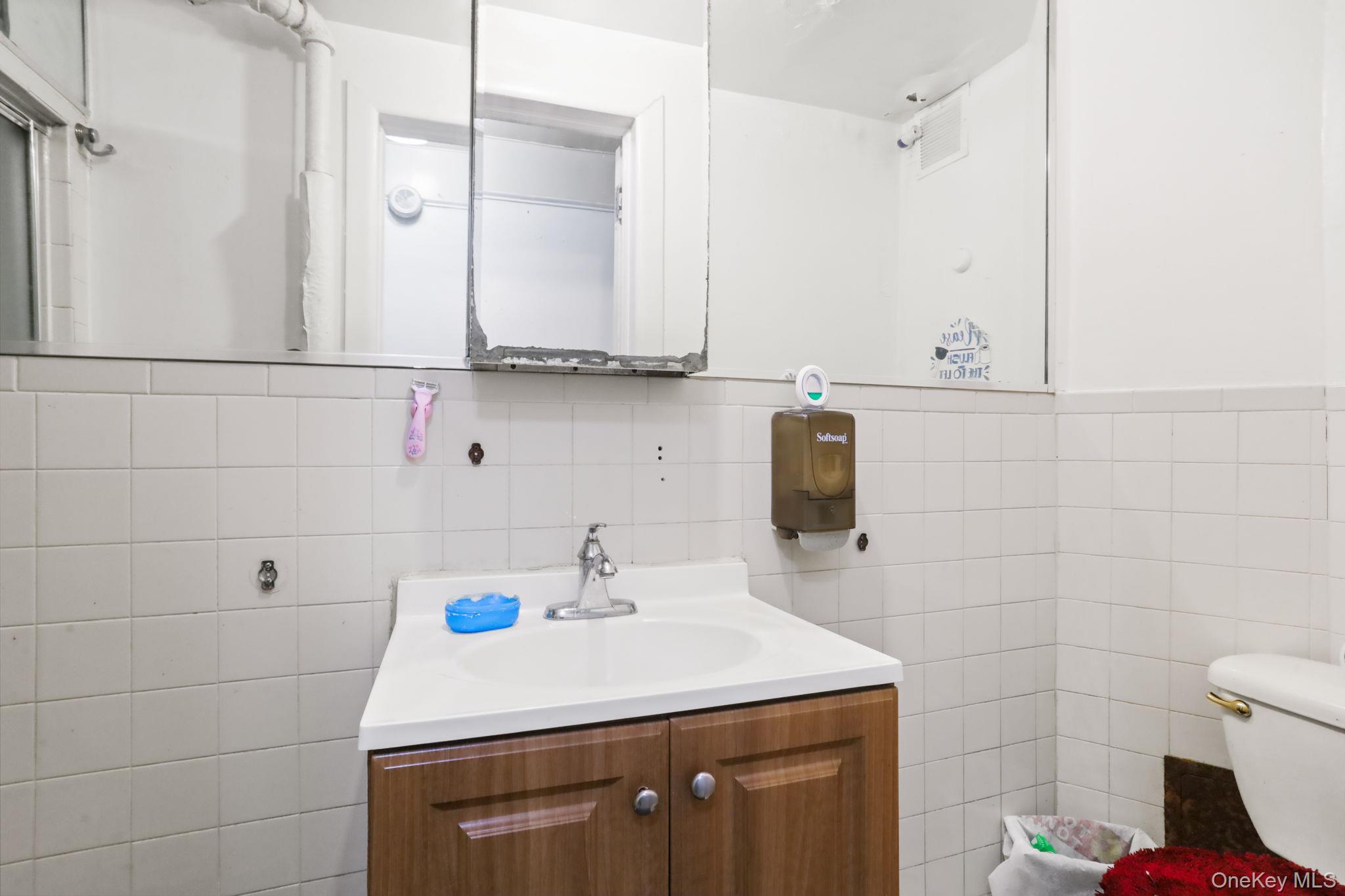 #14 photo, 661 Jefferson Place, برونكس Bronx , NY 10456