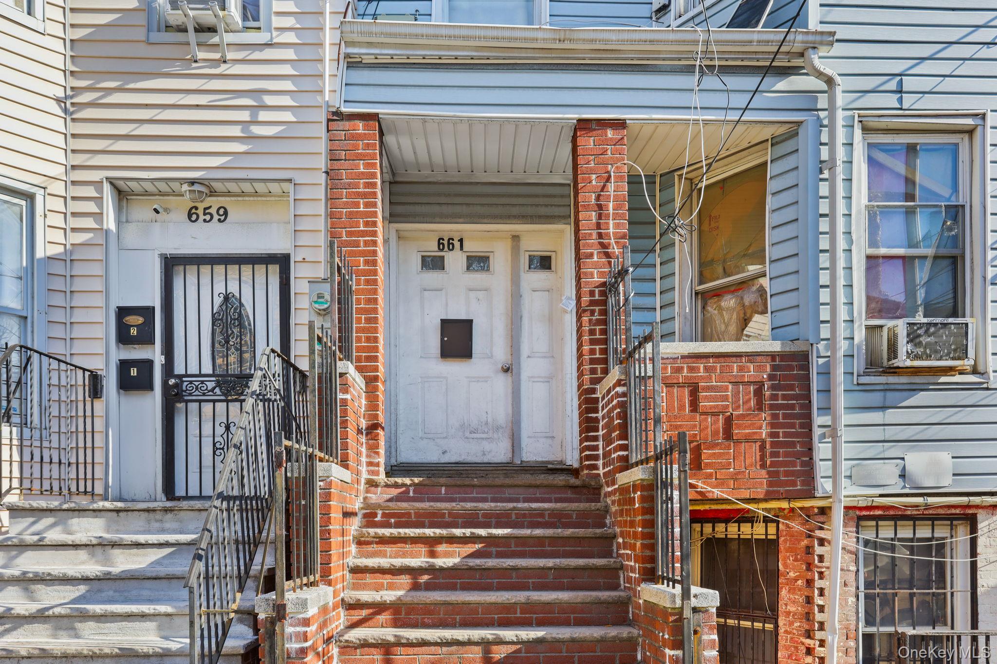 #17 photo, 661 Jefferson Place, برونكس Bronx , NY 10456