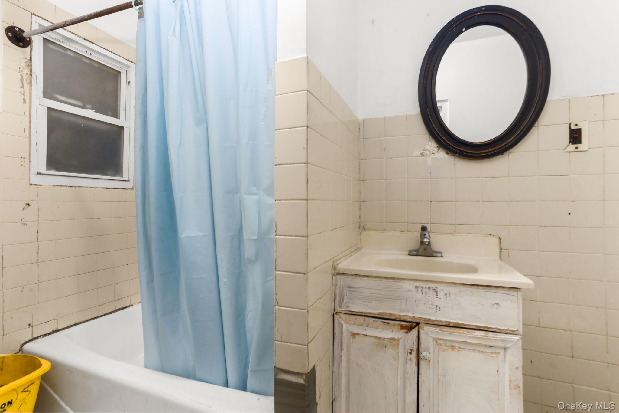 #6 photo, 661 Jefferson Place, برونكس Bronx , NY 10456