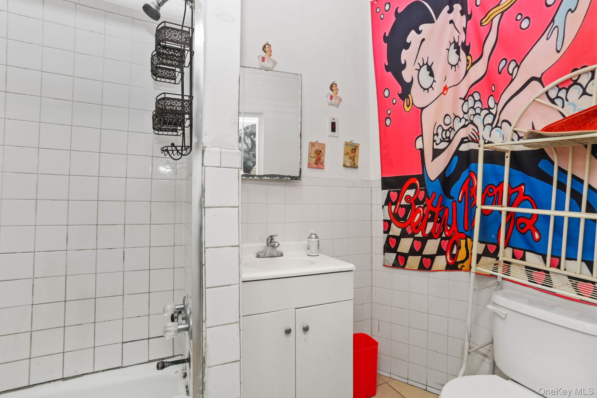 #9 photo, 661 Jefferson Place, برونكس Bronx , NY 10456