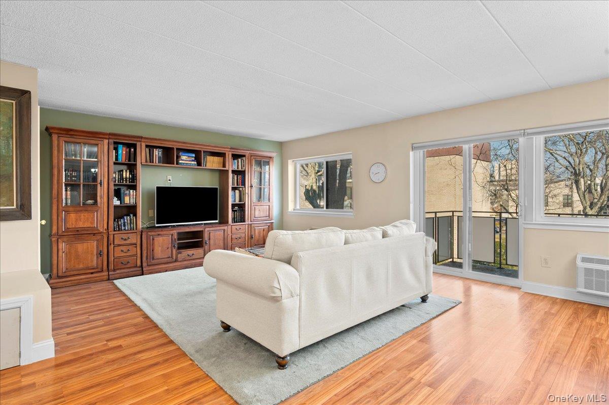 #11 photo, 30 Greenridge Avenue, White Plains , NY 10605