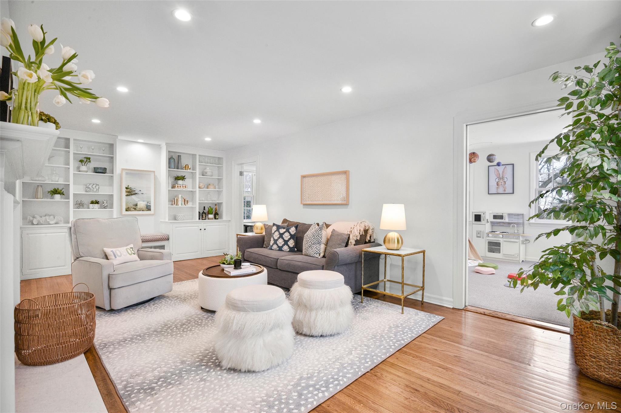 #12 photo, 1054 Clay Avenue, Pelham , NY 10803