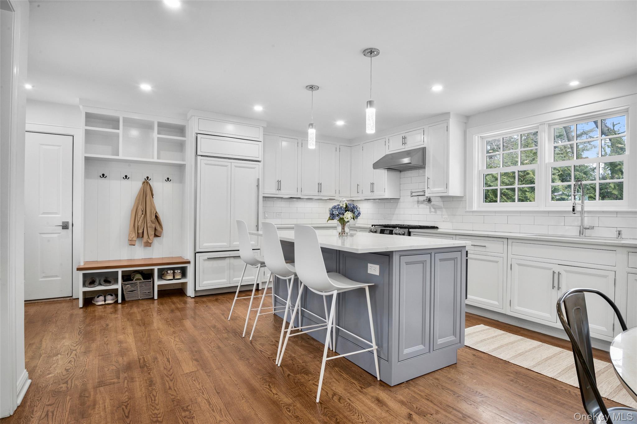 #6 photo, 1054 Clay Avenue, Pelham , NY 10803