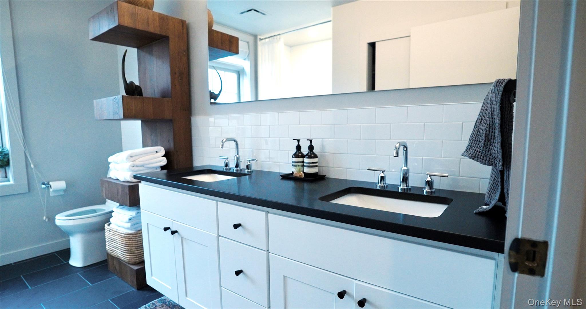 #10 photo, 249 Main Street, Beacon , NY 12508