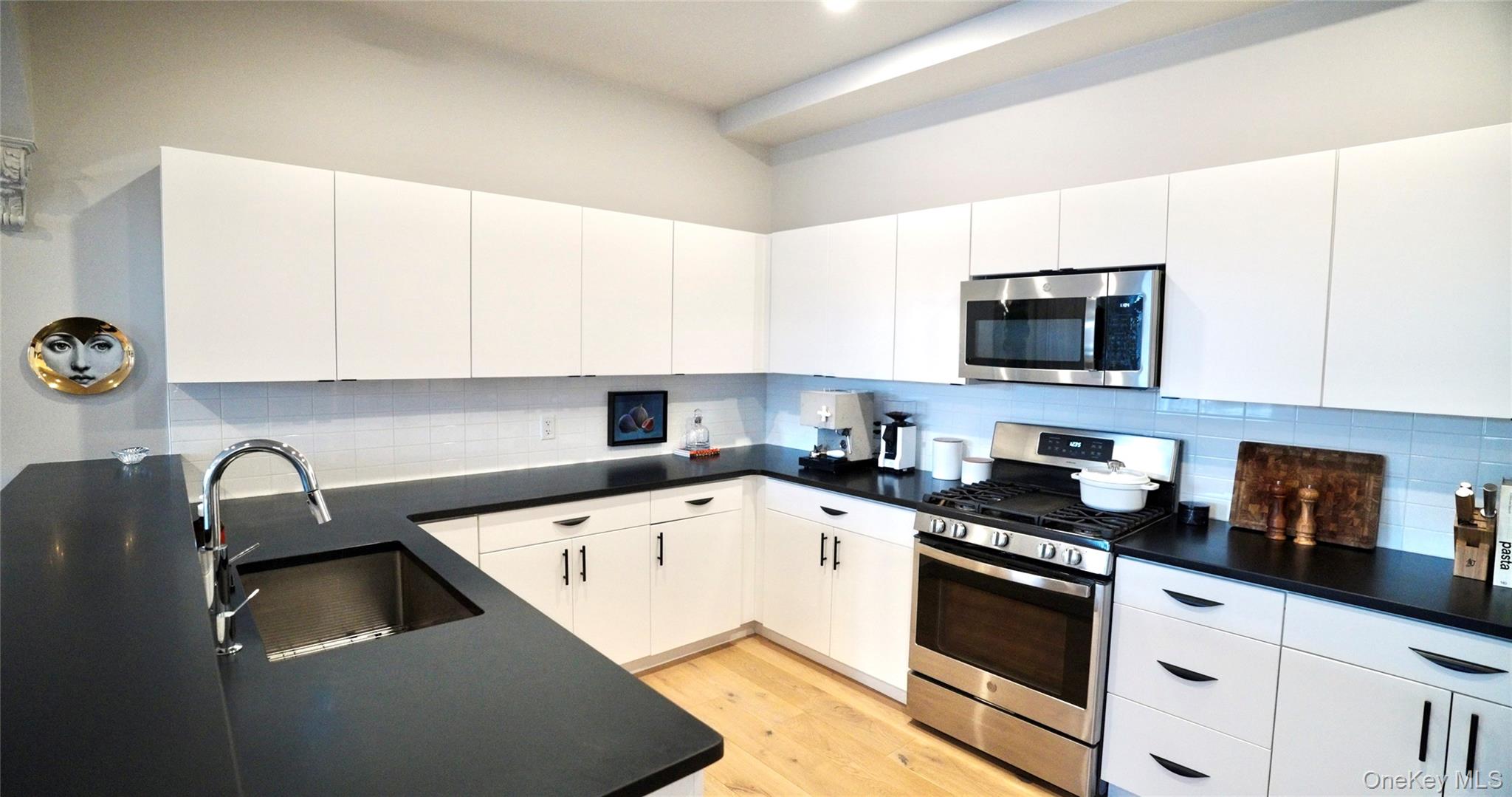 #4 photo, 249 Main Street, Beacon , NY 12508