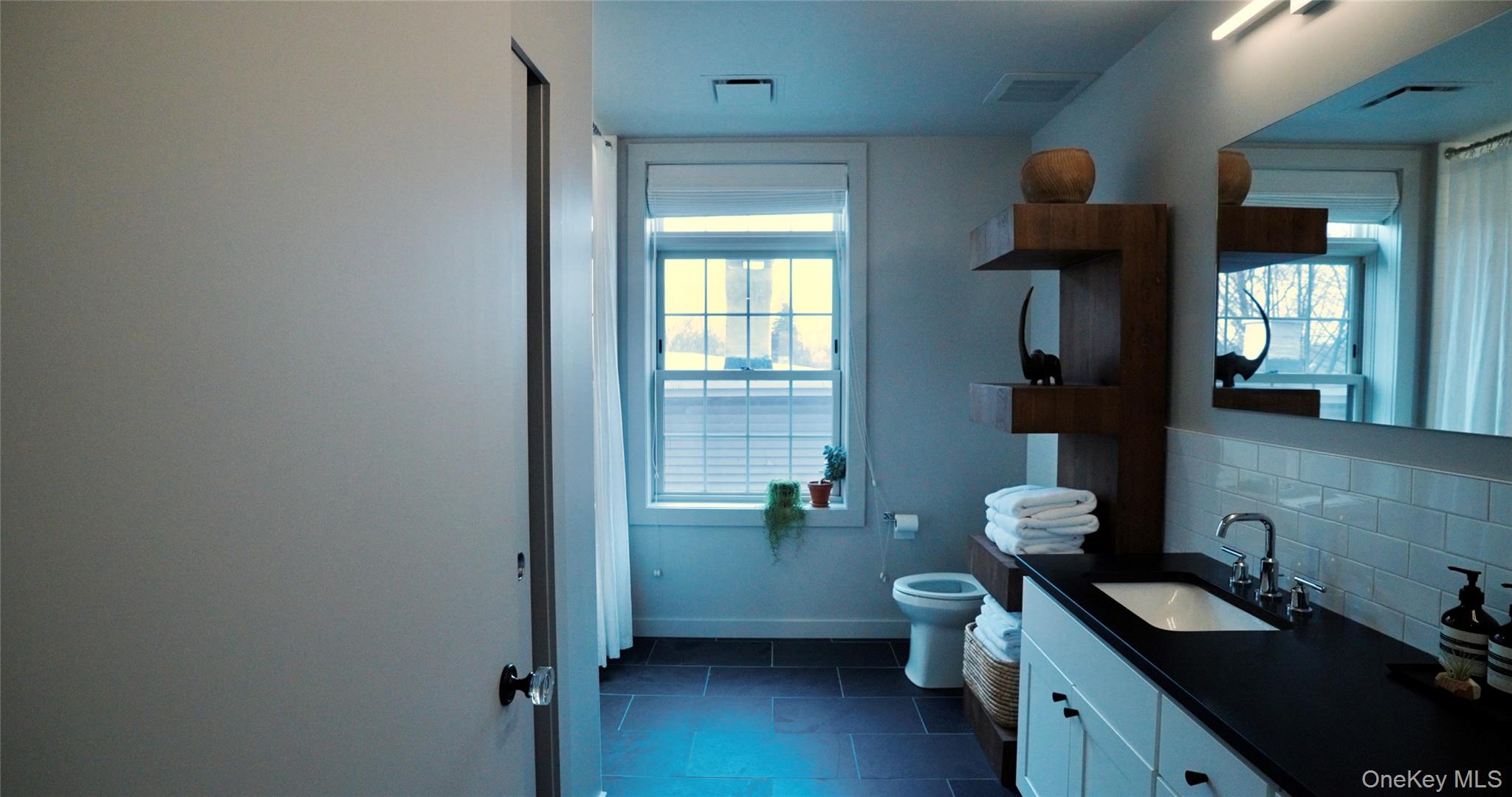 #9 photo, 249 Main Street, Beacon , NY 12508